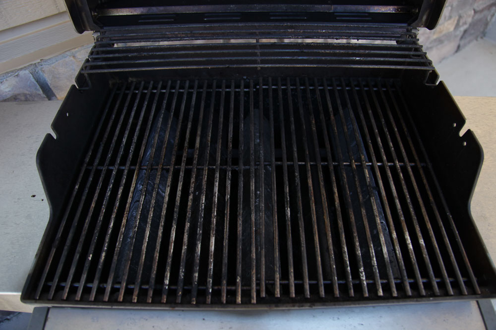 Weber Spirit Propane Grill with Outdoor Cover