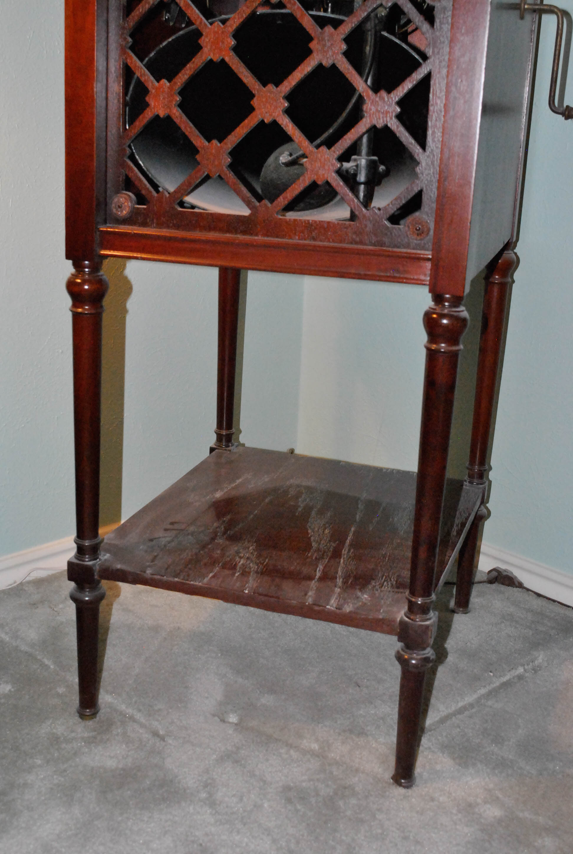 Vintage Mahogany Victrola