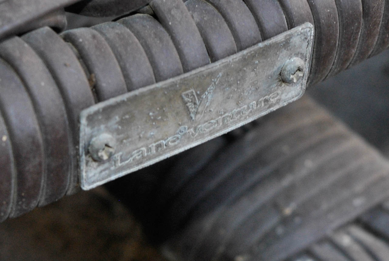 Wicker Swivel Rocker Armchairs with Coffee Table