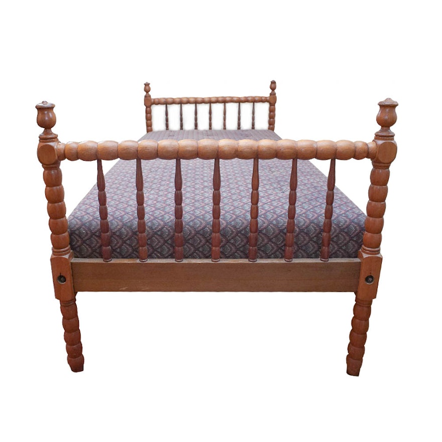 Victorian Jenny Lind Style  Daybed