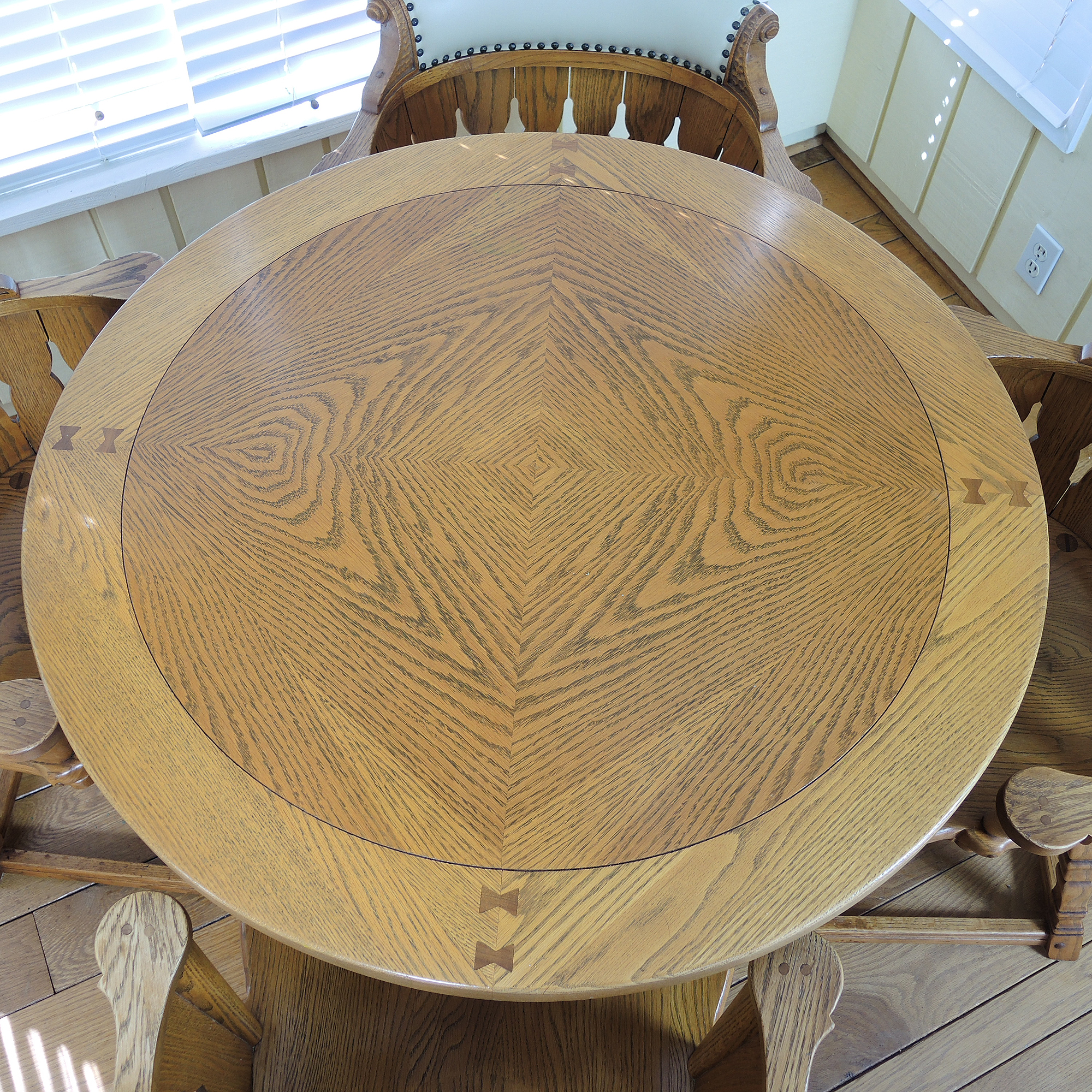 Romweber Viking Oak Table and Chairs Set