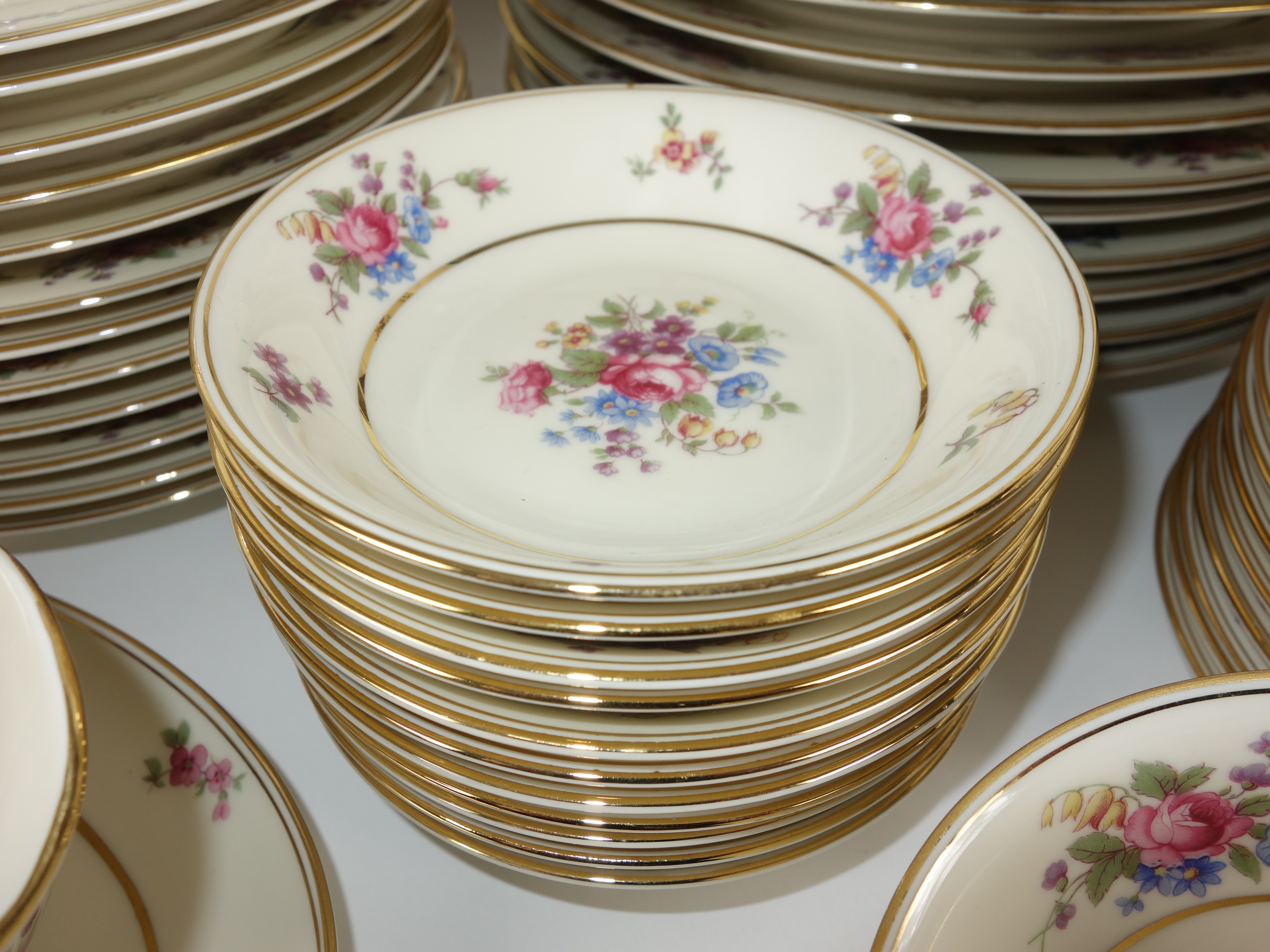 Bavaria Tirschenreuth "The Queens Rose"  Porcelain Dinner Service