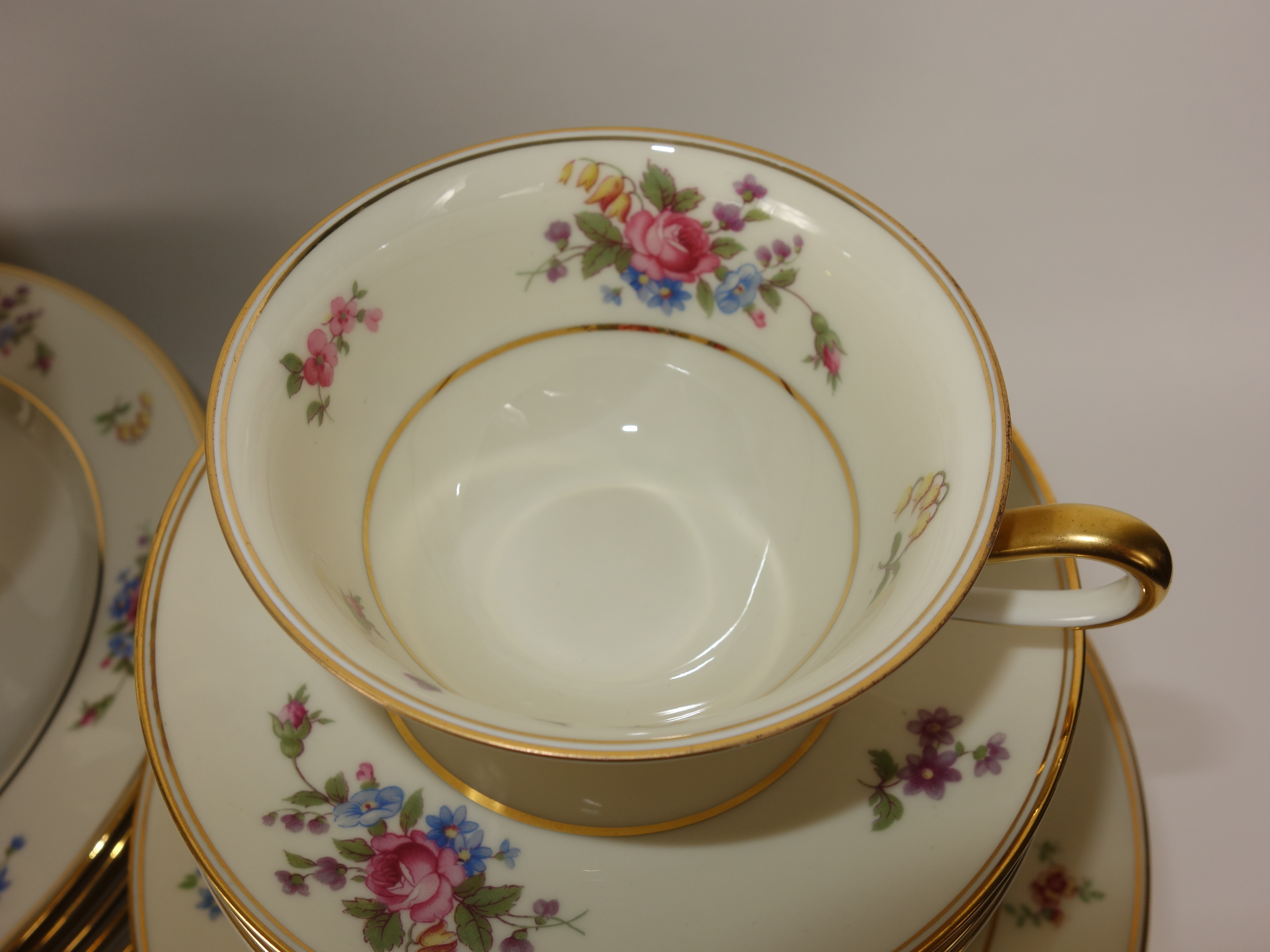 Bavaria Tirschenreuth "The Queens Rose"  Porcelain Dinner Service