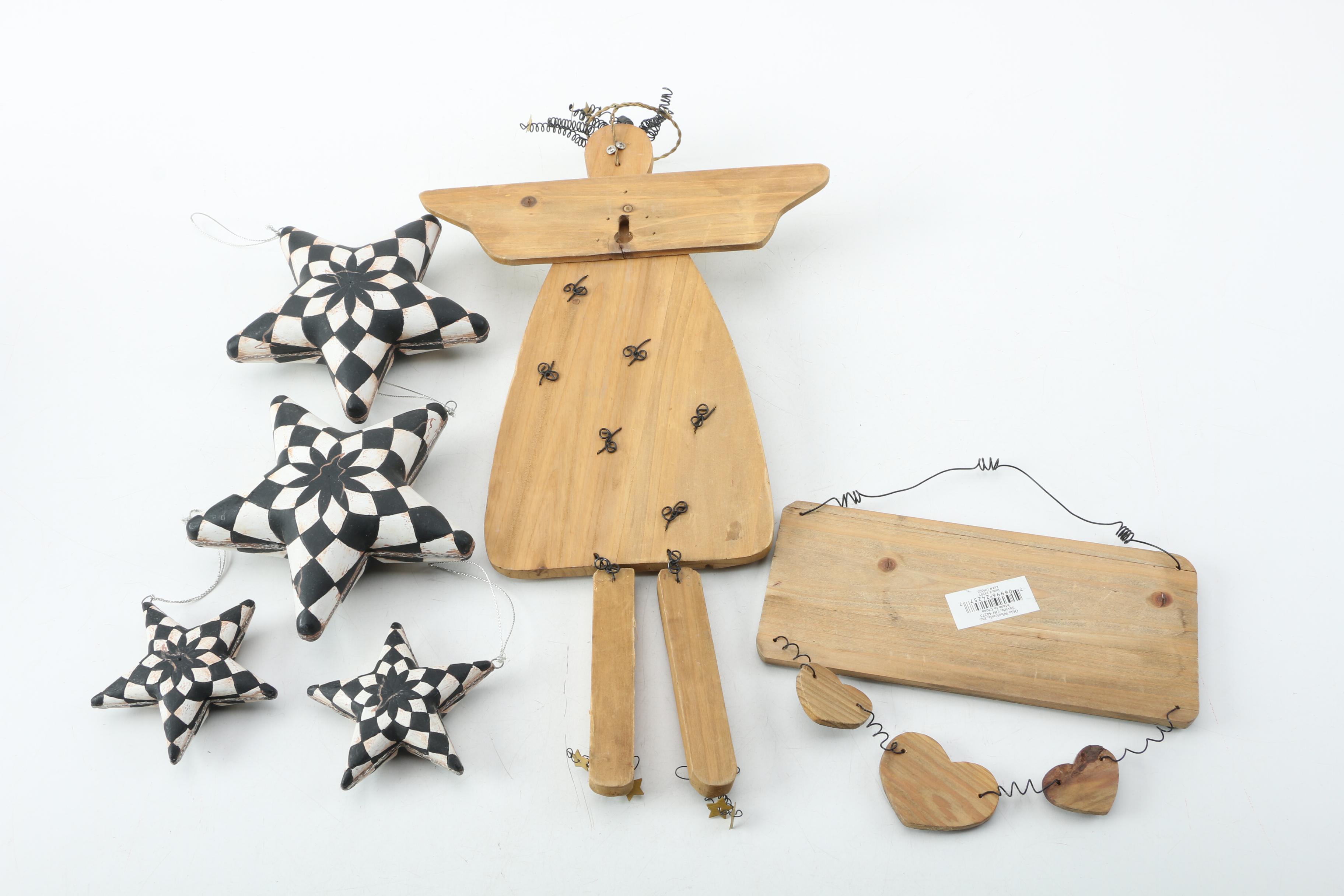 Assorted Baskets and Wooden U.S.A.Themed Decor