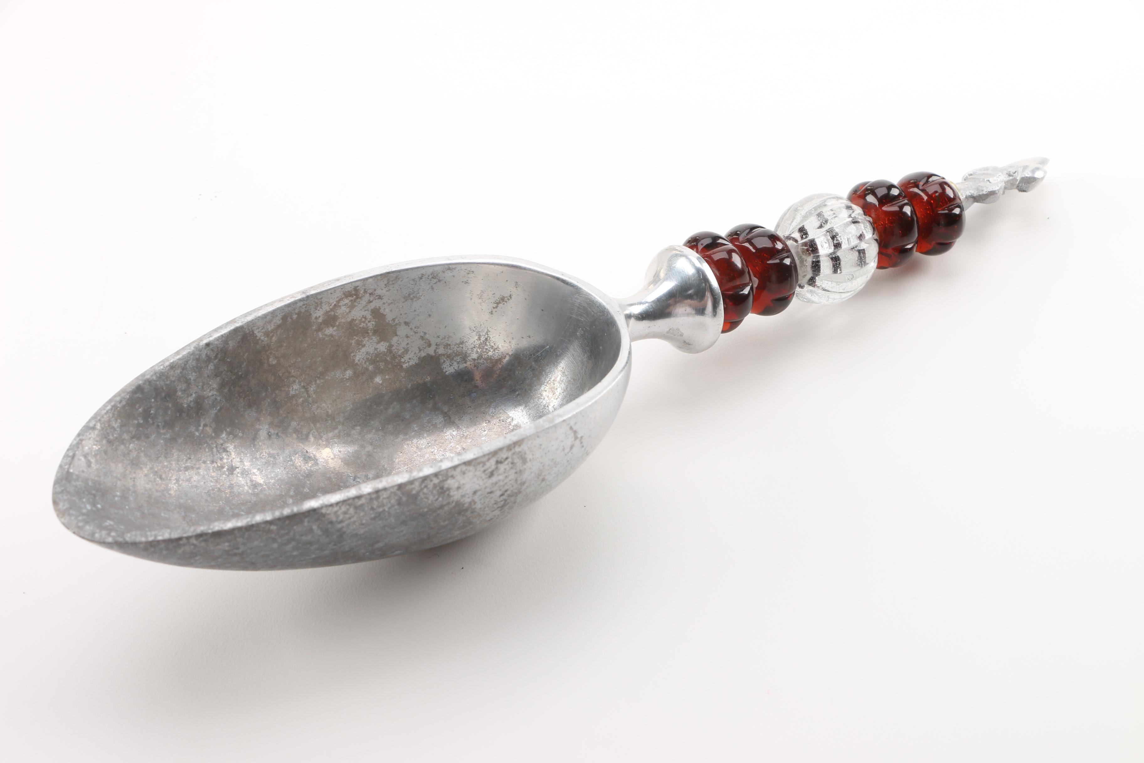 Metal Ice Bucket with an Ice Scoop