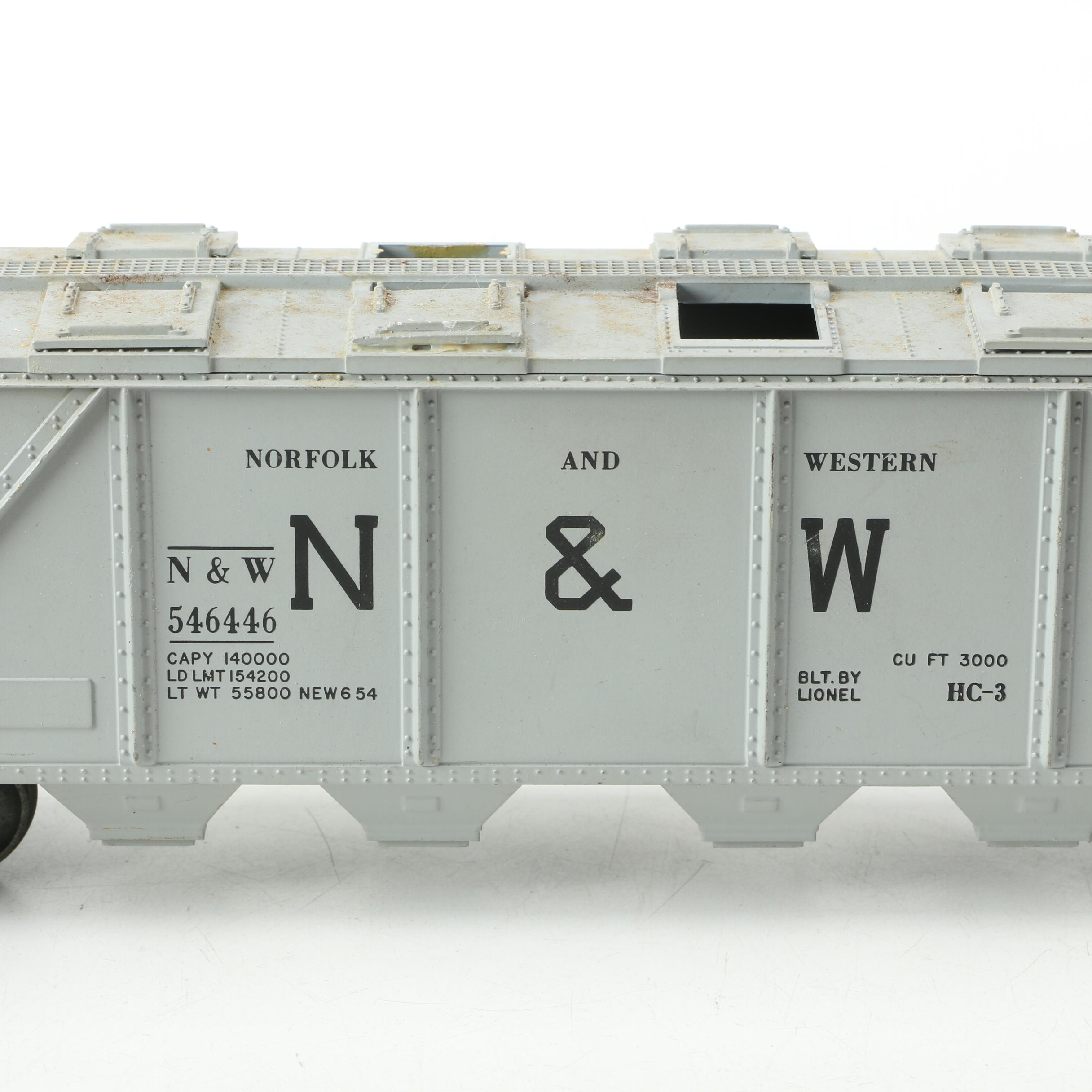 Lionel Train Cars Including Pre-War Tinplate Baggage Car