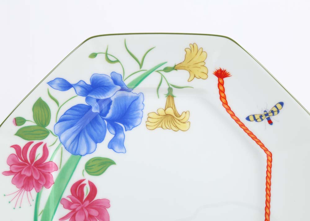 Lynn Chase "Flores" Tableware