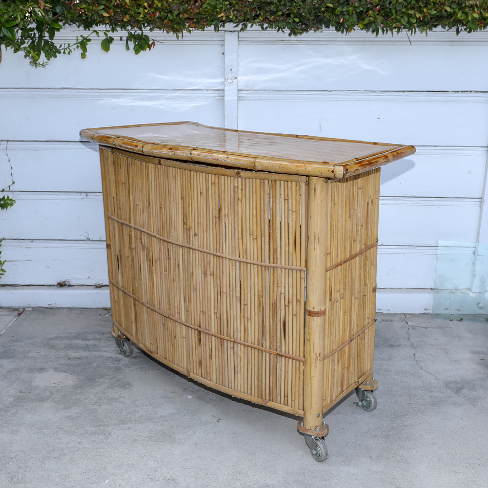 Outdoor Reed/Bamboo Bar with Casters and Two Shelves