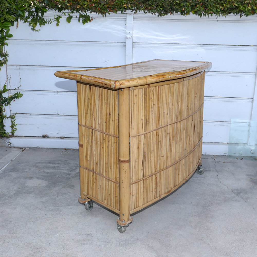 Outdoor Reed/Bamboo Bar with Casters and Two Shelves