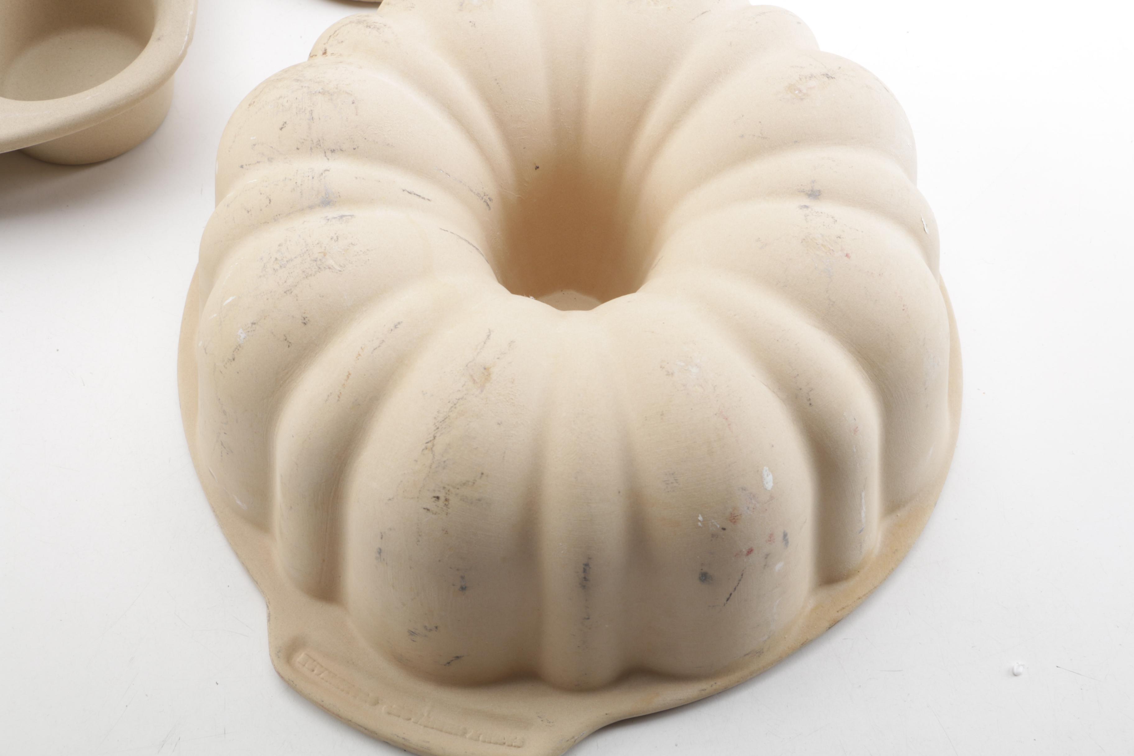 Pampered Chef Stoneware Baking Pans and Cooking Accessories