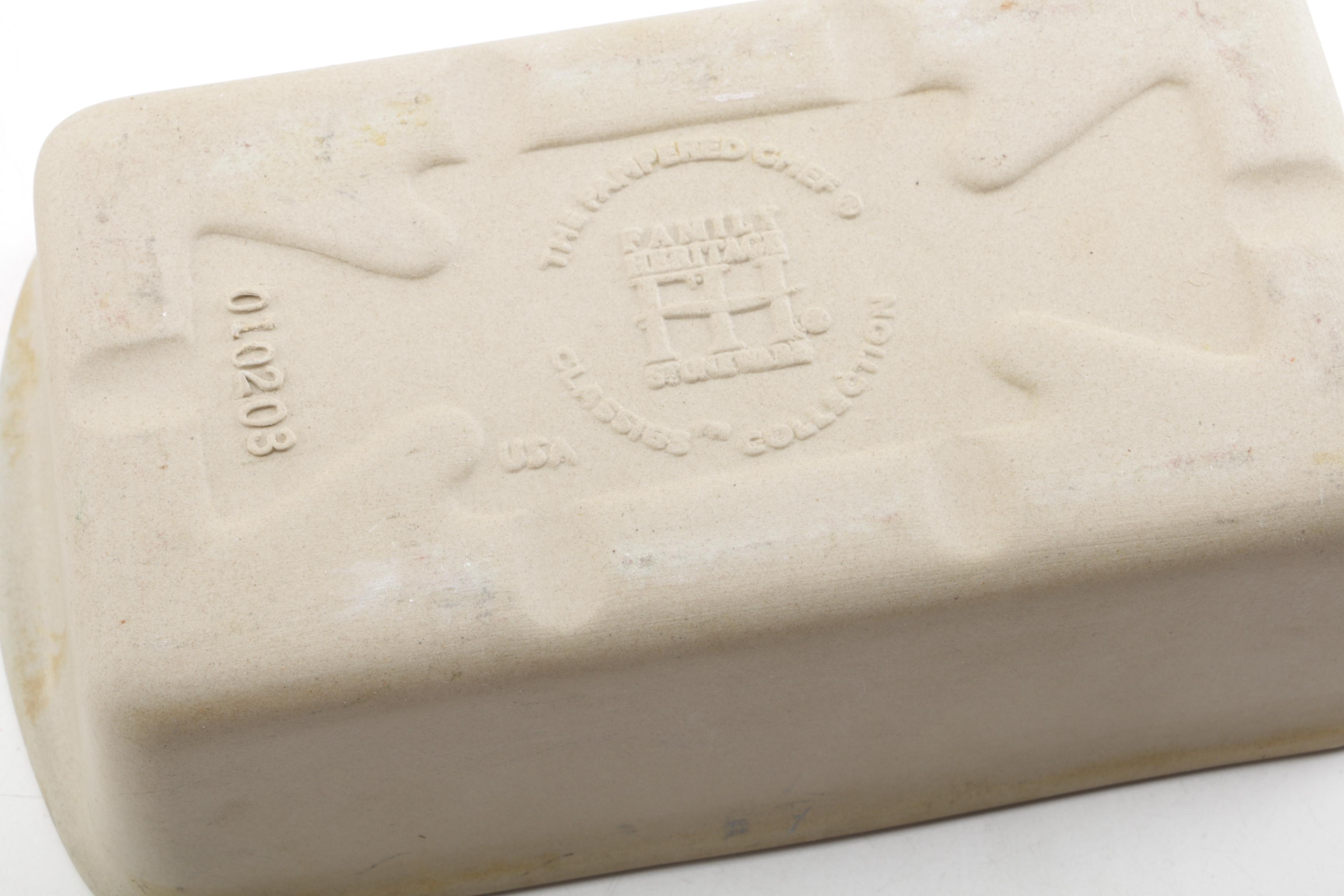 Pampered Chef Stoneware Baking Pans and Cooking Accessories