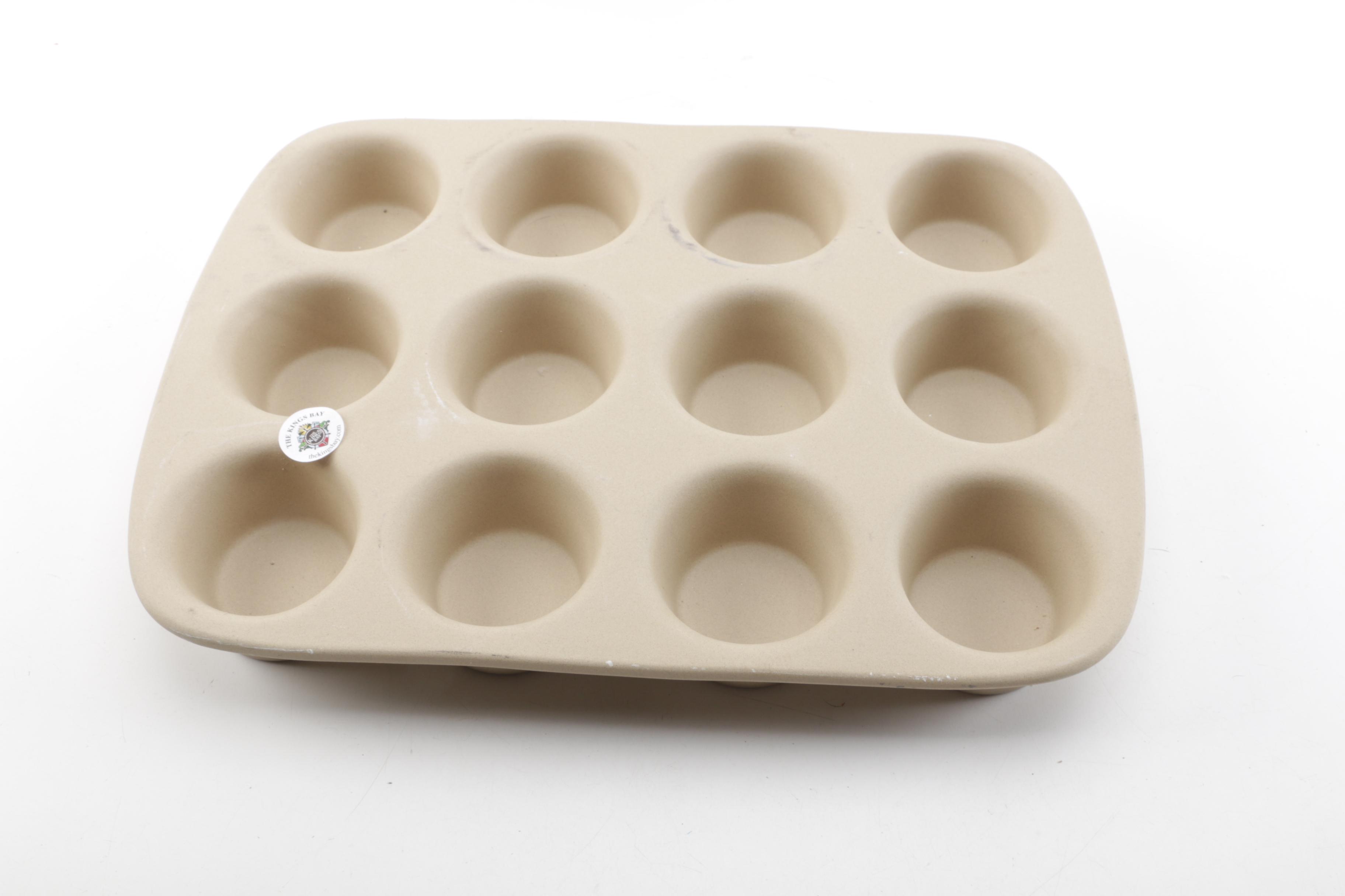 Pampered Chef Stoneware Baking Pans and Cooking Accessories