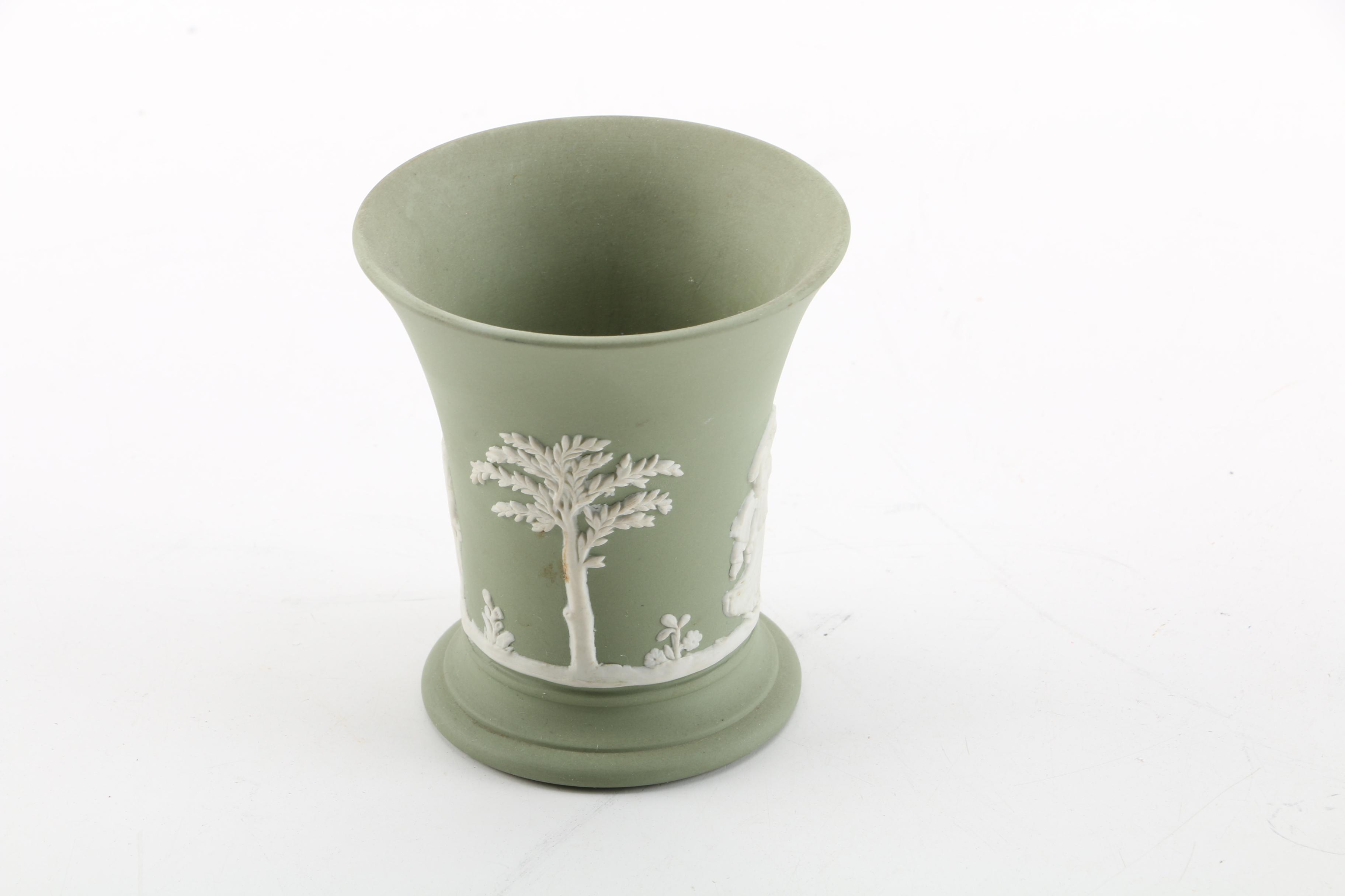 Wedgwood Jasperware Posey Pot Vase and "Hummingbirds" Shelf Clock