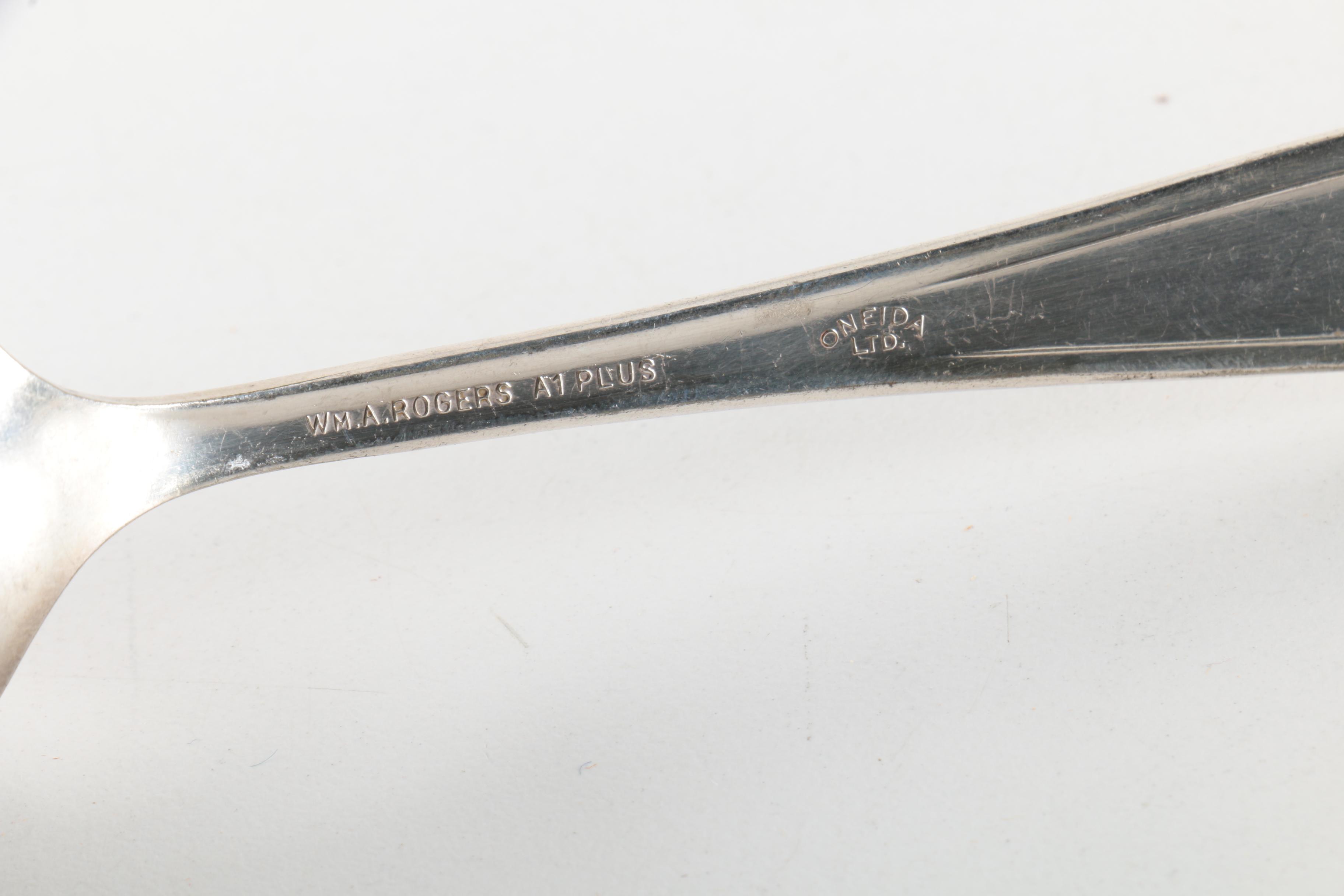 Wm A. Rogers "Ramona/Brentwood/Lakewood" Silver-Plated Flatware Set