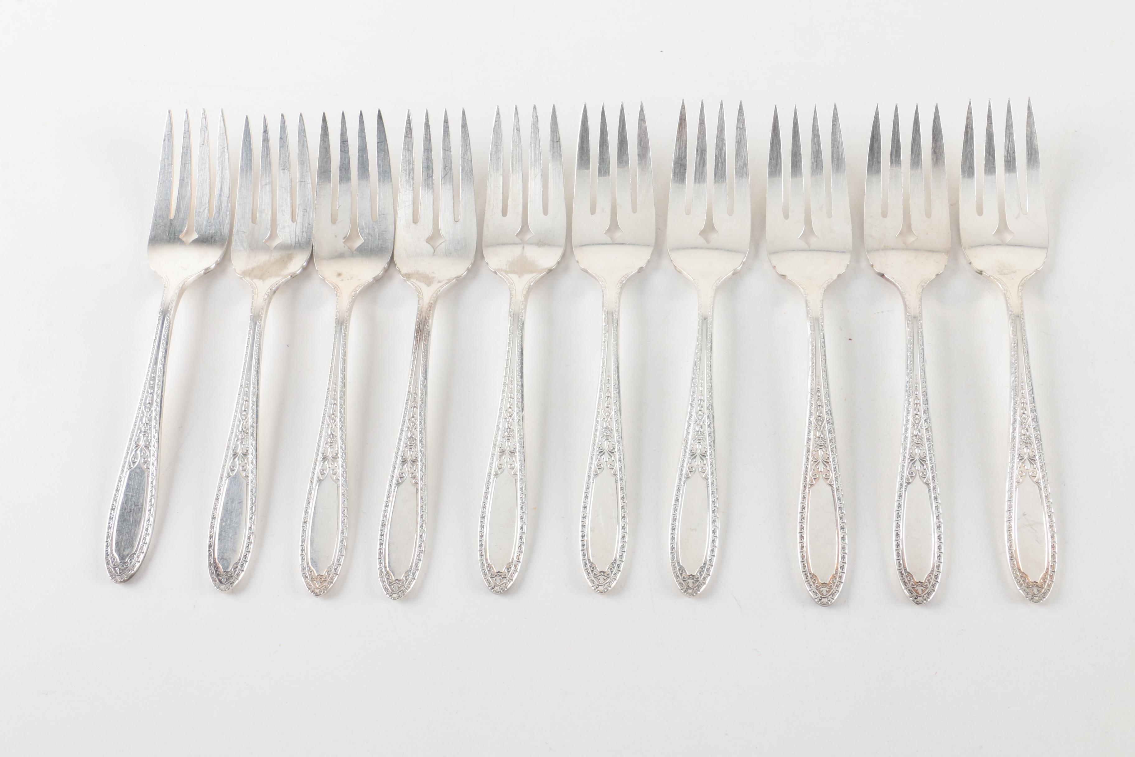 Wm A. Rogers "Ramona/Brentwood/Lakewood" Silver-Plated Flatware Set