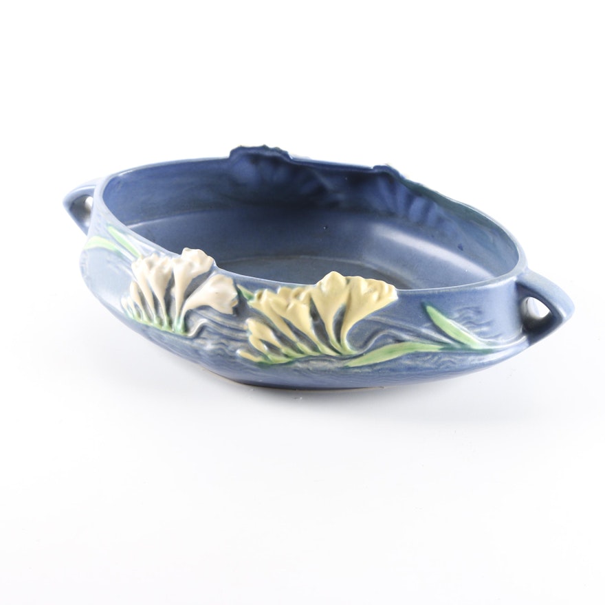 Roseville "Freesia" Console Bowl in Blue