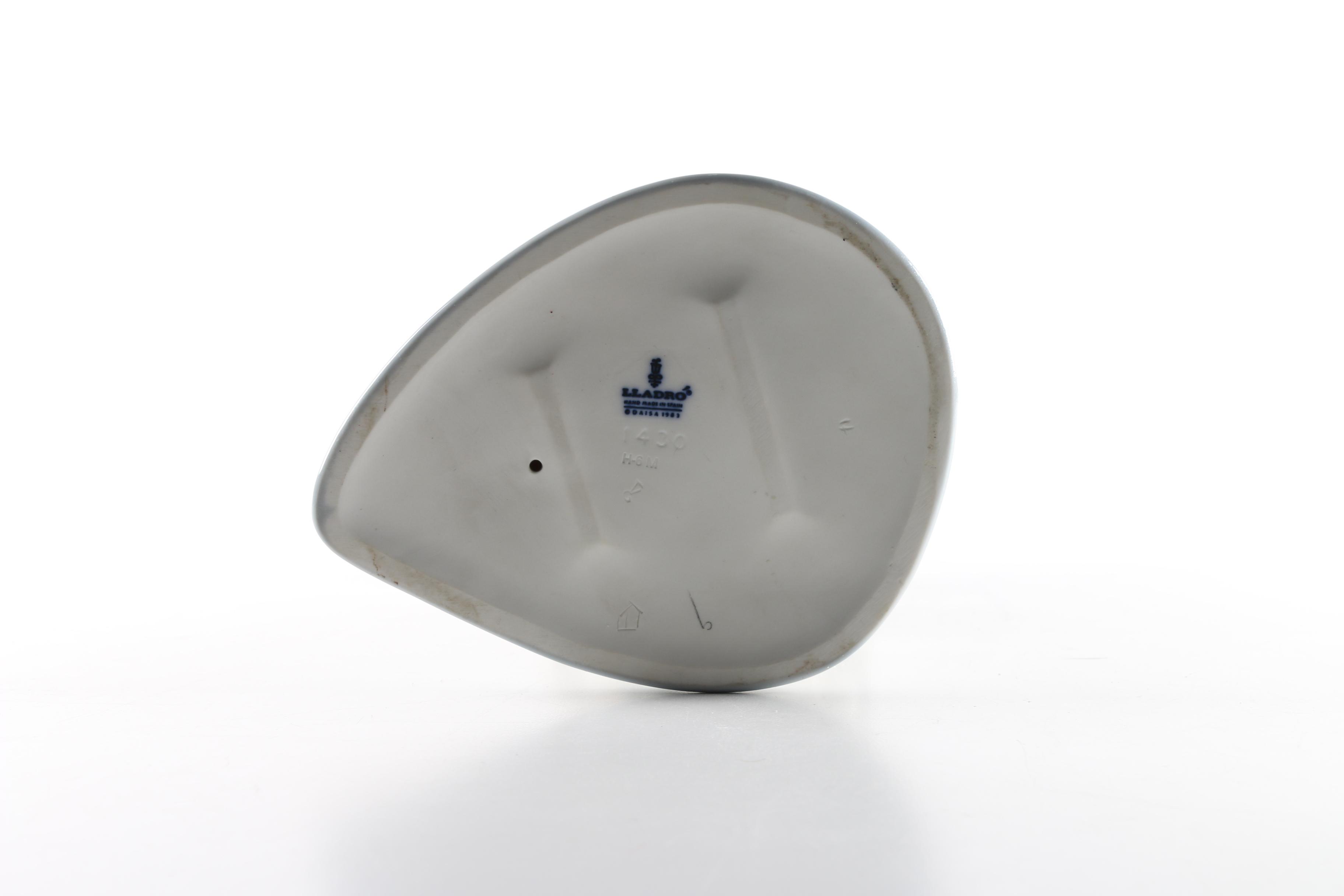 Lladró "High Society" #1430  Figurine