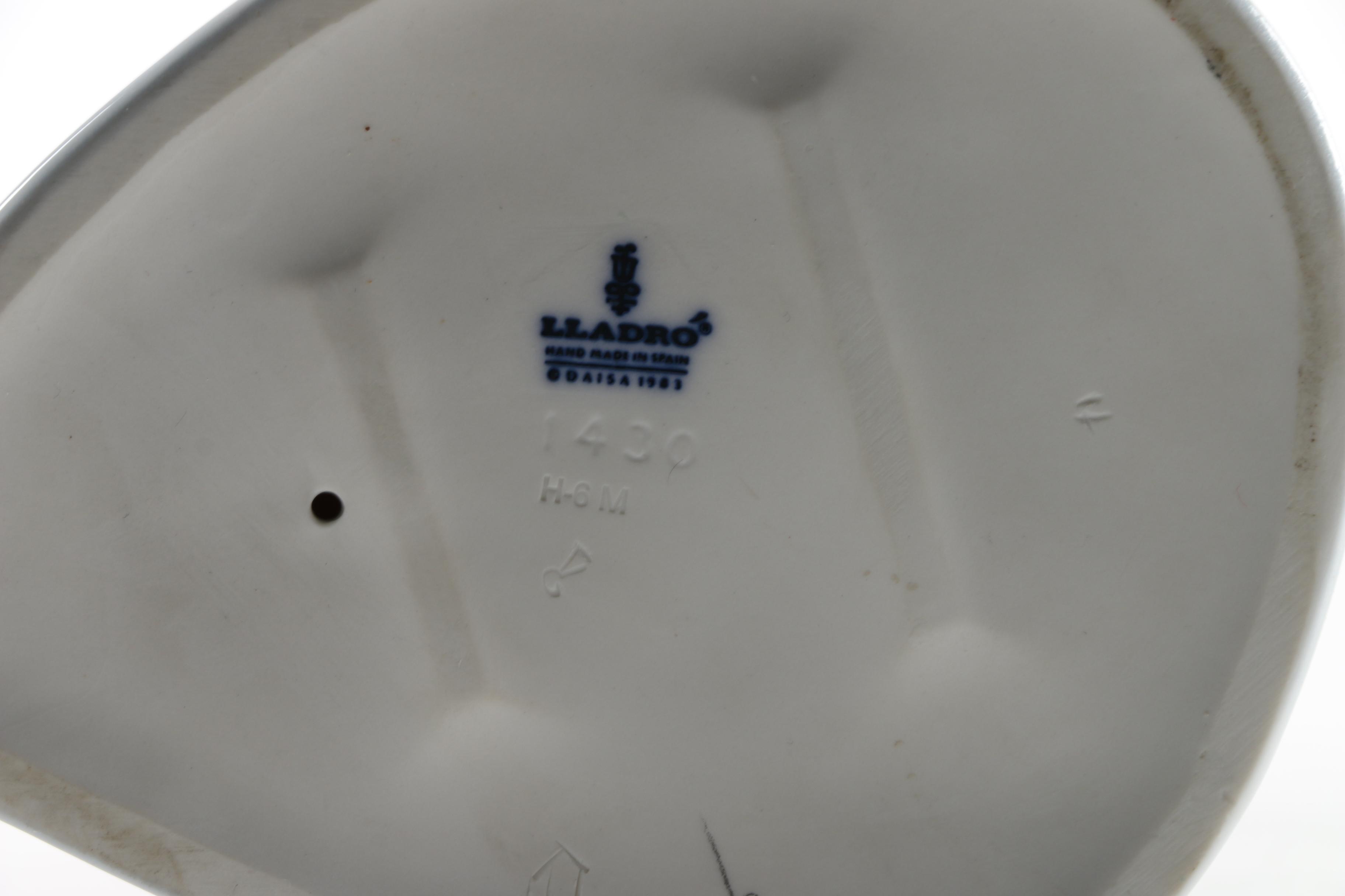 Lladró "High Society" #1430  Figurine