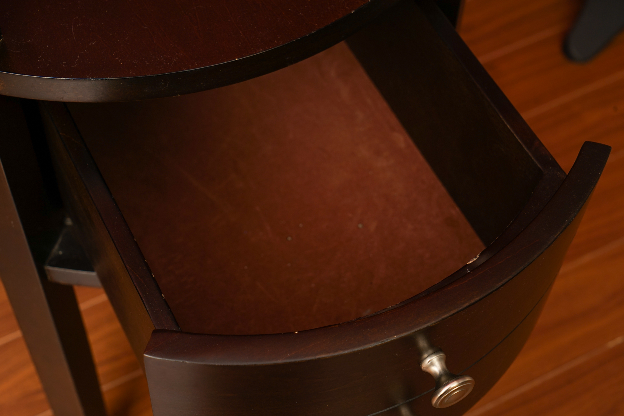 Round Mahogany Finished Side Table