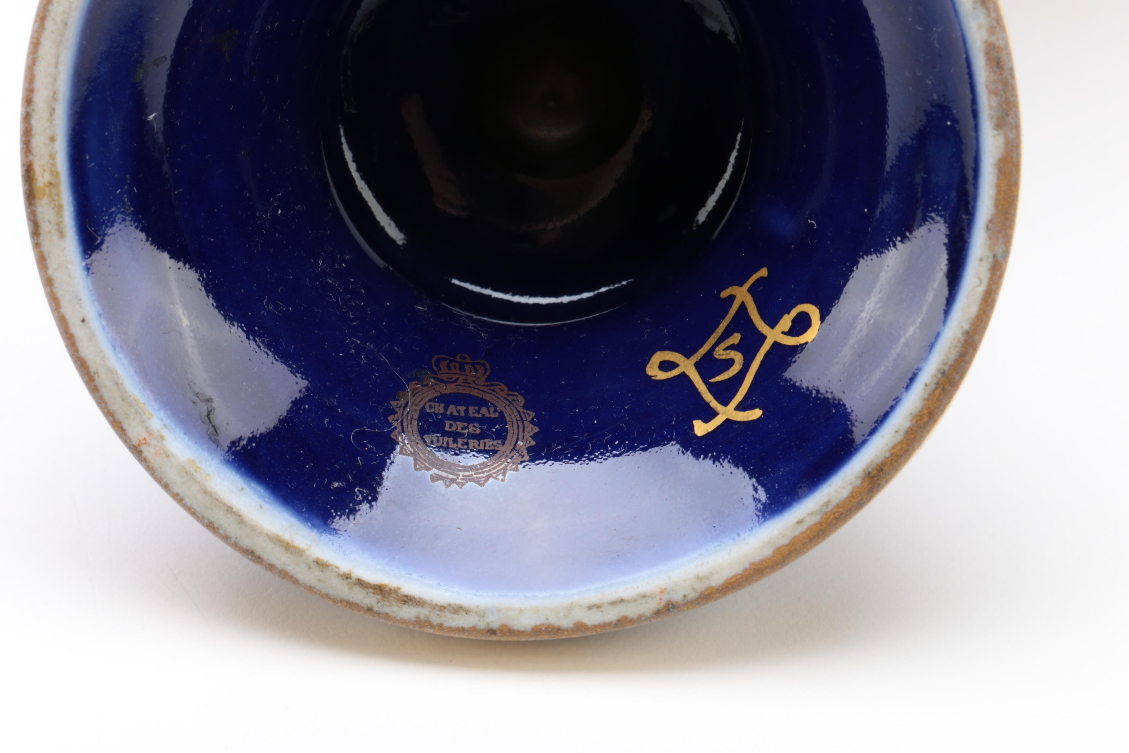 Antique Sevres Style Chateau des Tuileries Porcelain Urn