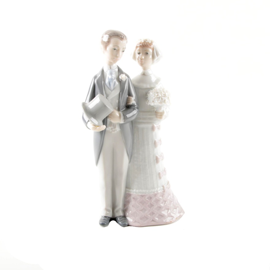 Lladró "Wedding" #4808 Porcelain Figurine