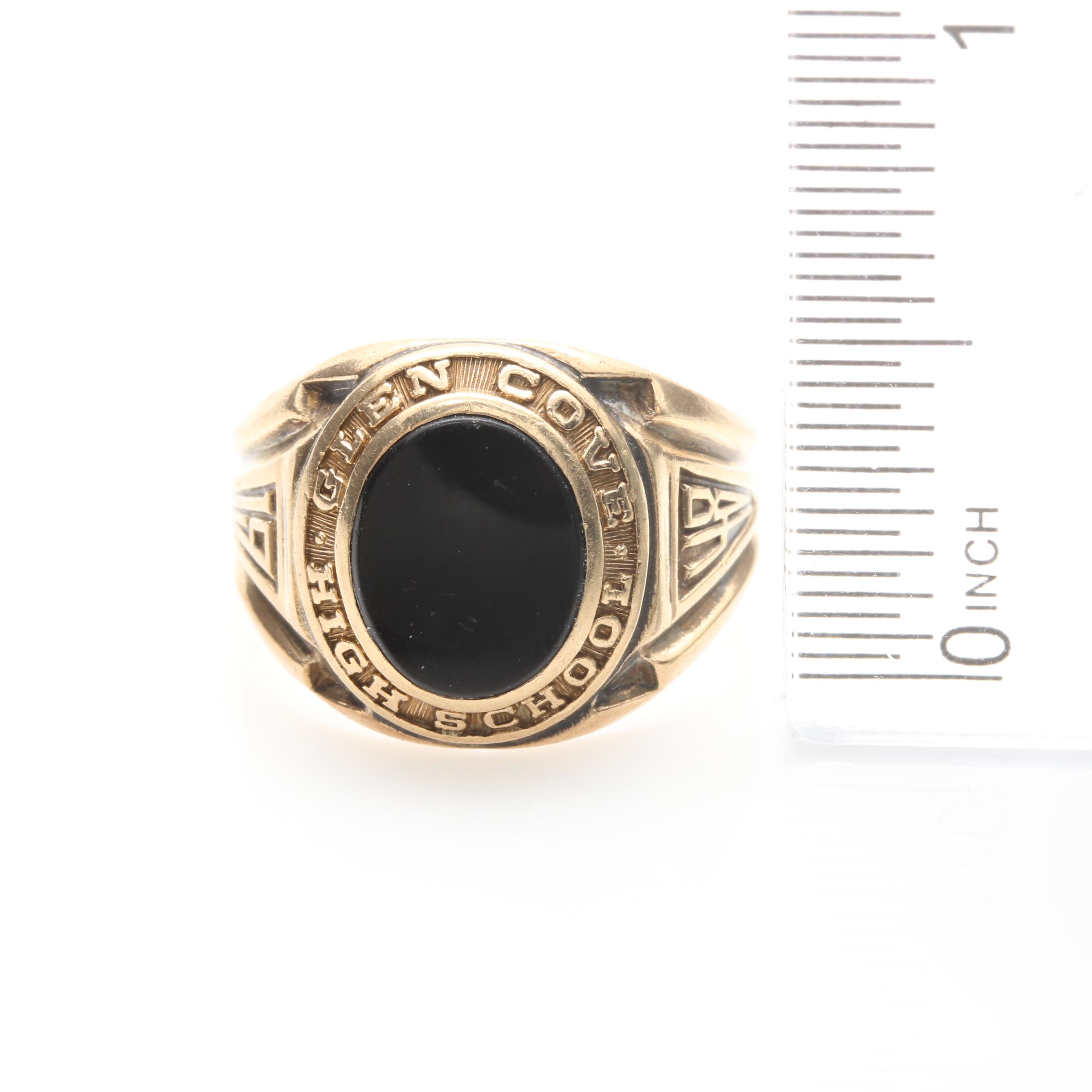 10K Yellow Gold Black Onyx Glen Cove High School Class Ring