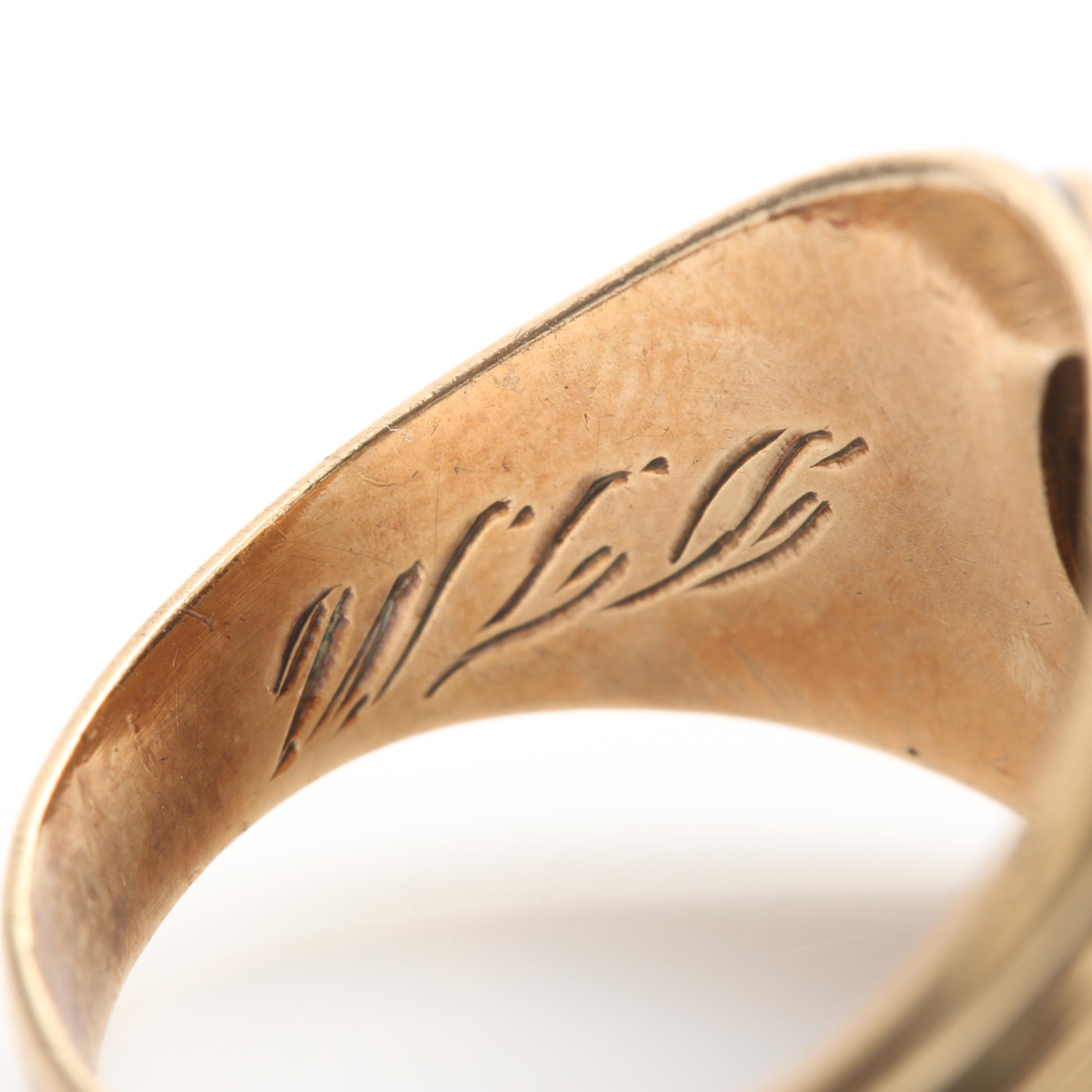 10K Yellow Gold Black Onyx Glen Cove High School Class Ring