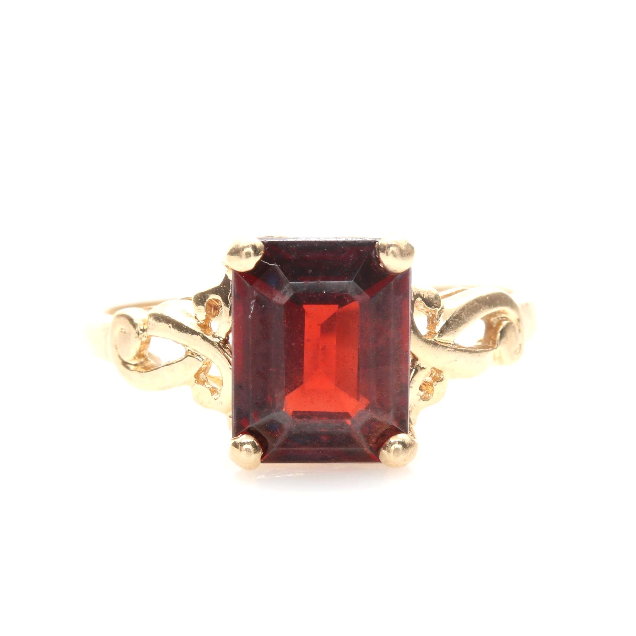 14K Yellow Gold Garnet Ring