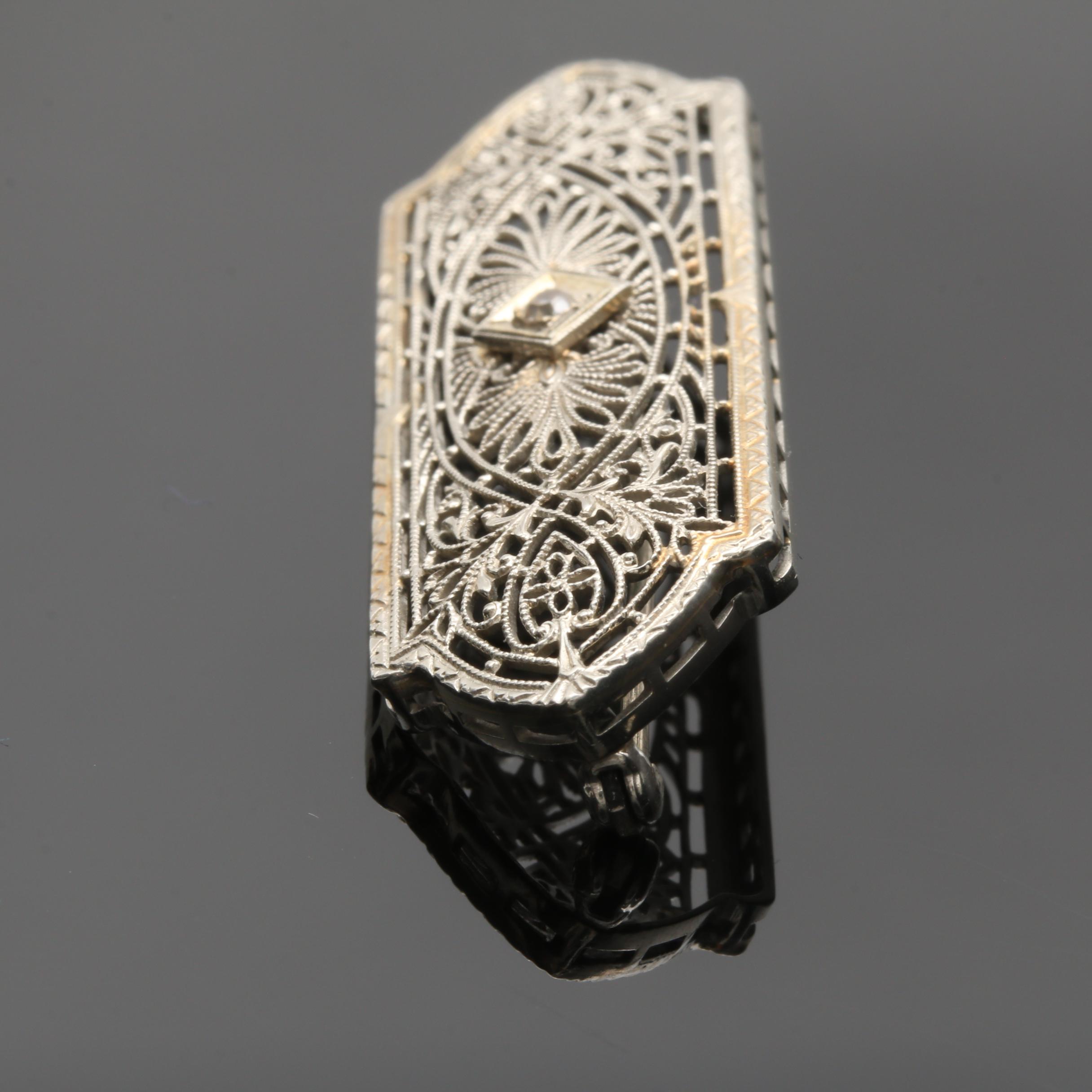 Late Edwardian 10K White Gold Diamond Brooch