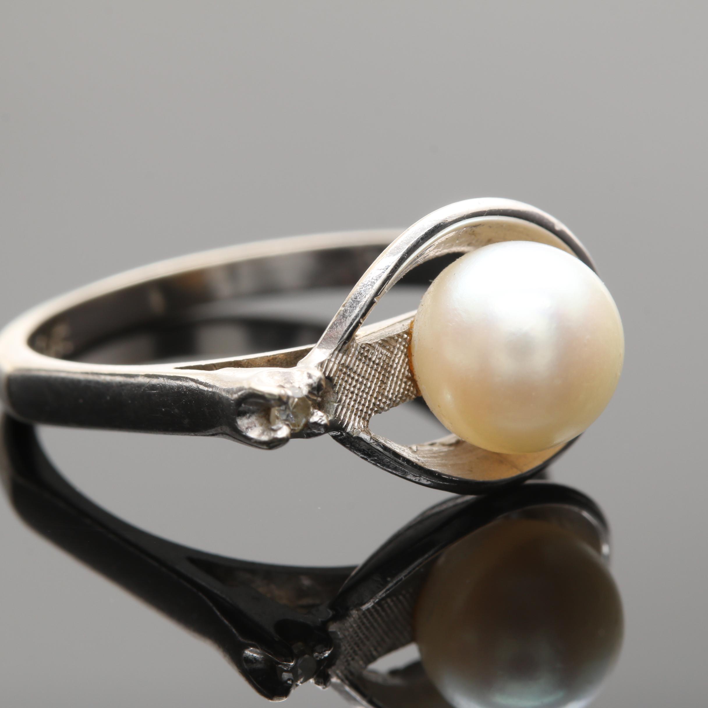 10K White Gold Cultured Pearl and Diamond Ring