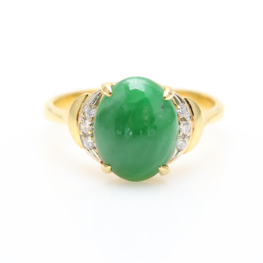 18K Yellow Gold Nephrite and Diamond Ring