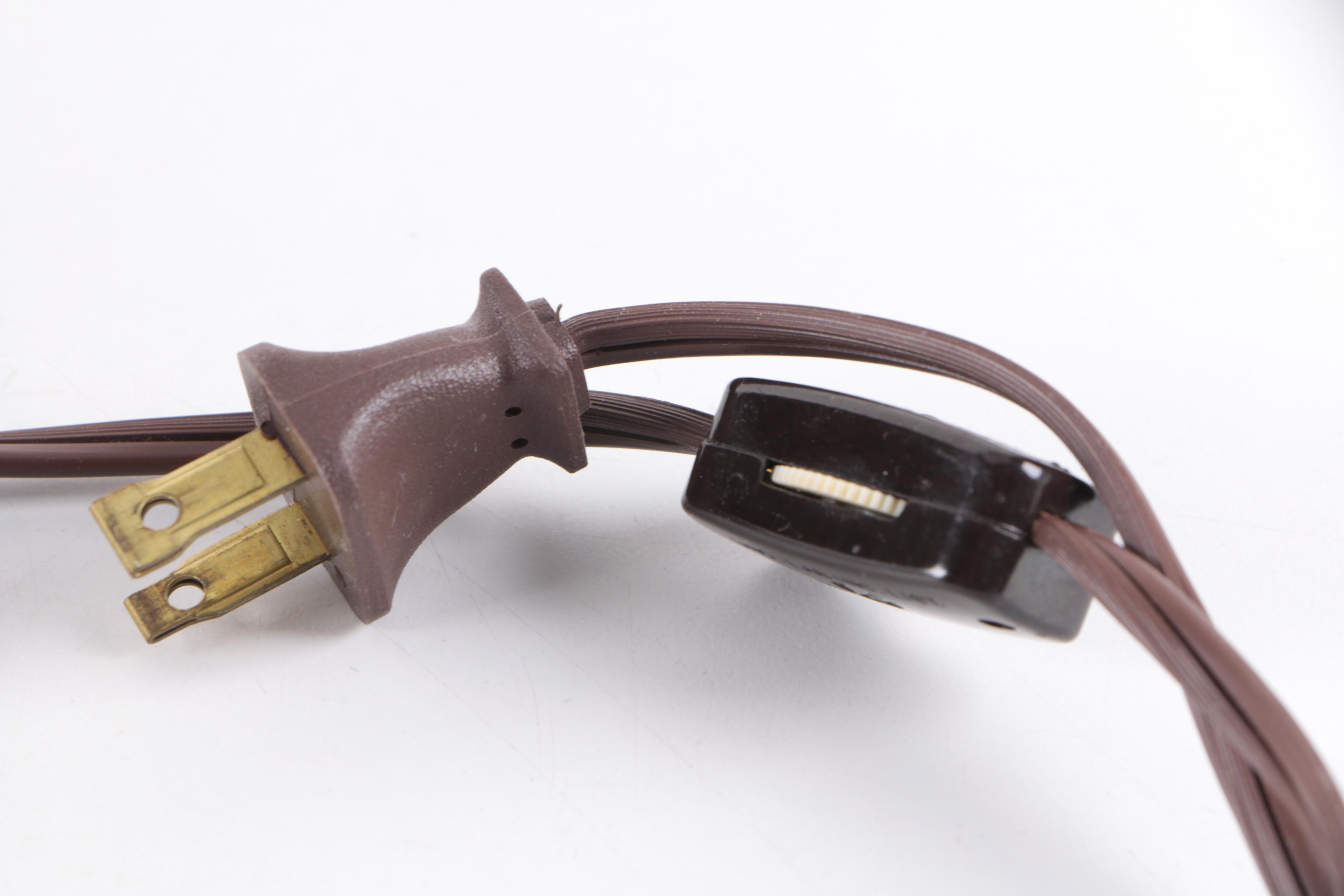 Chinese Ceramic Table Lamp