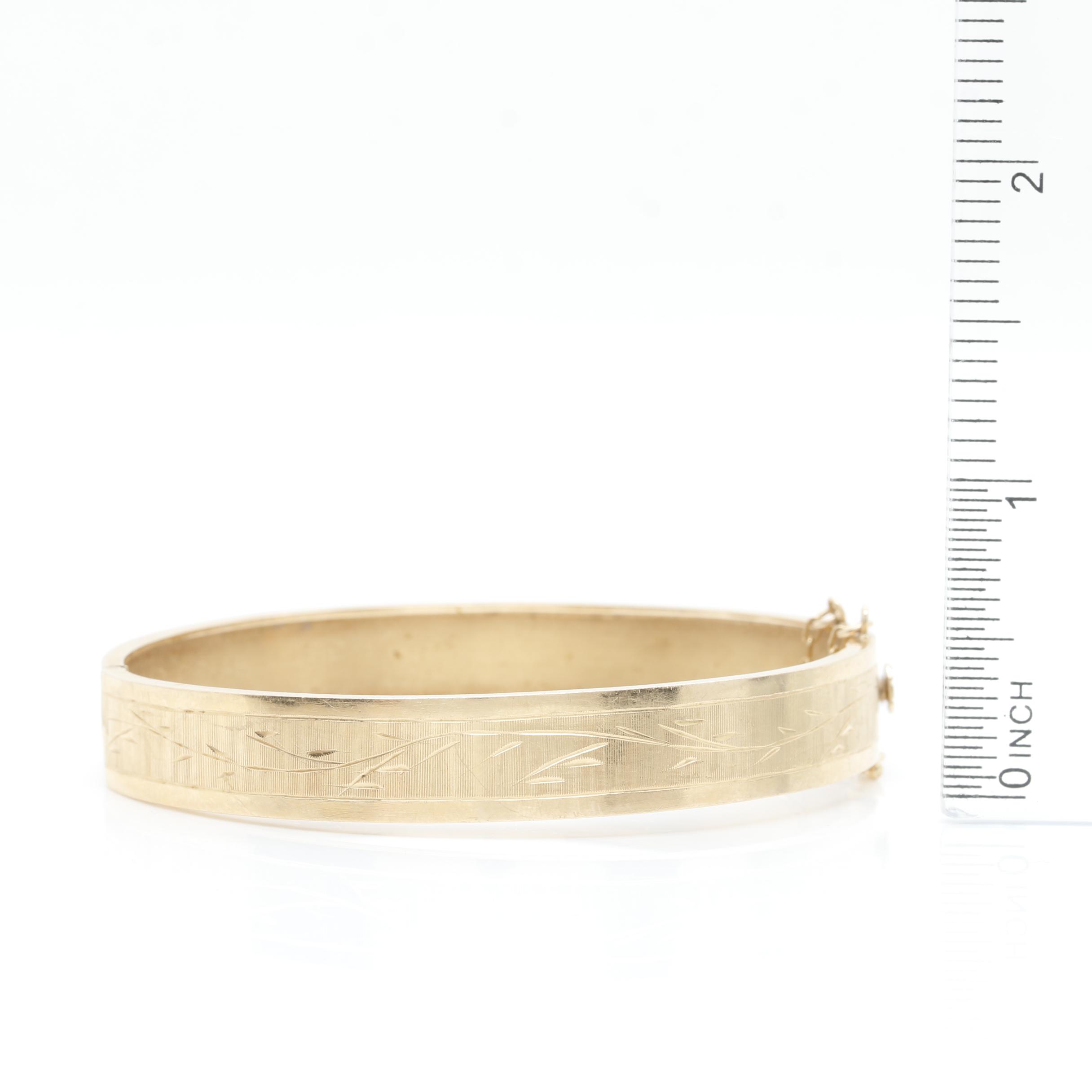 18K Yellow Gold Foliate Bangle Bracelet