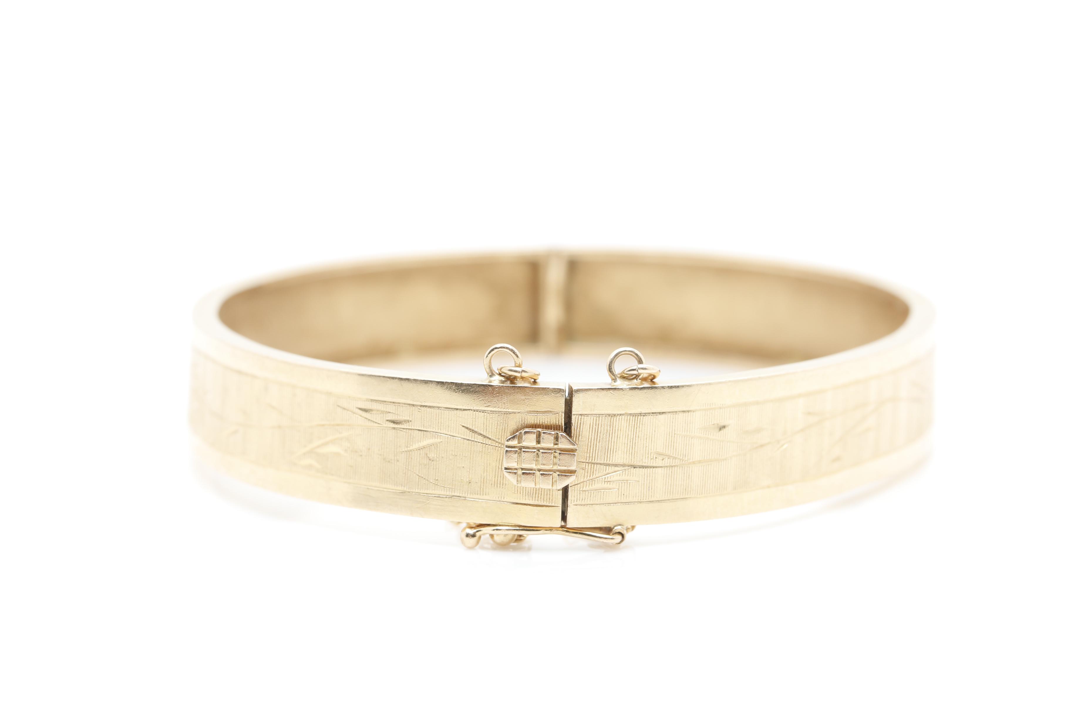 18K Yellow Gold Foliate Bangle Bracelet