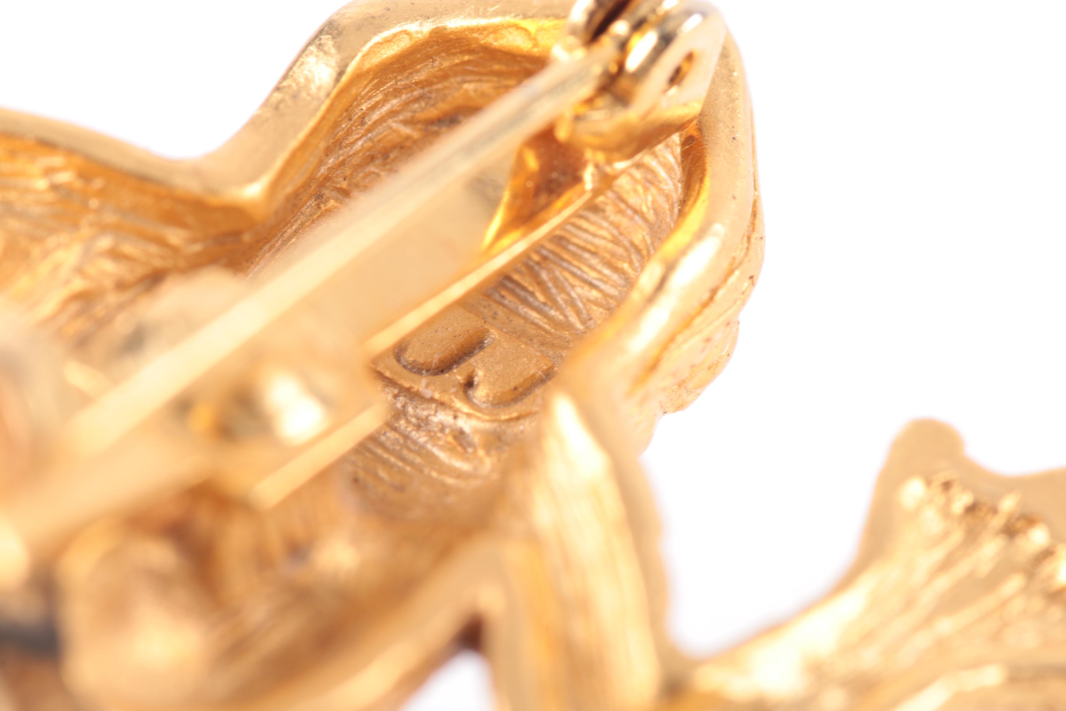 Assortment of Gold and Silver Tone Shell Cameo, Glass and Foilback Jewelry