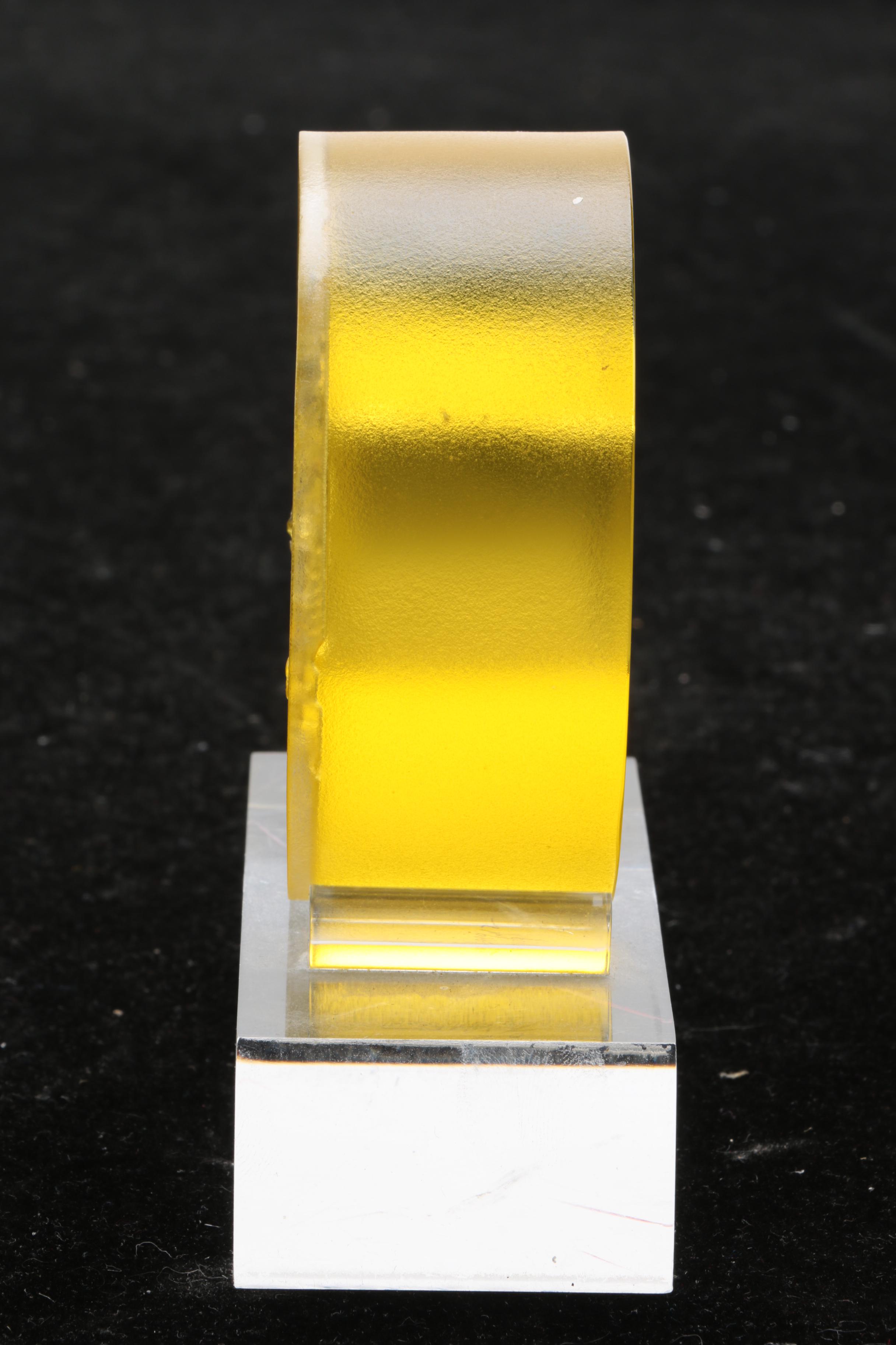 Tittot Chinese Pâte de Verre Medallion Figurine