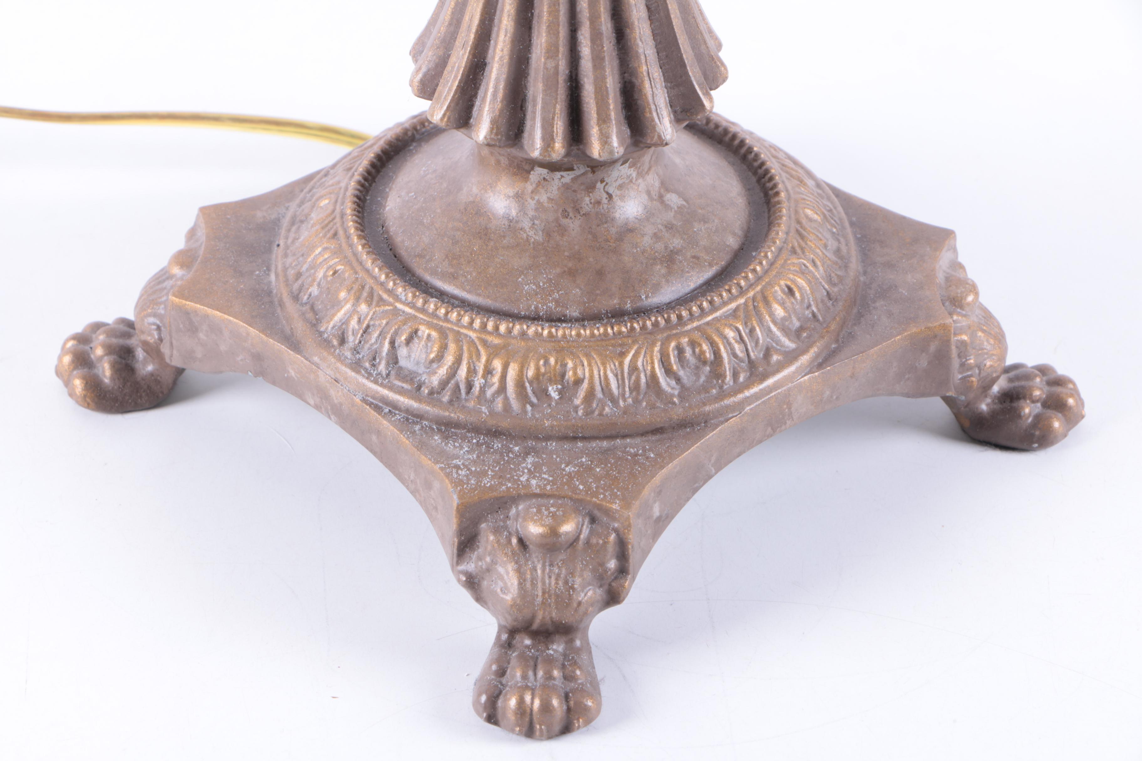 Classic Metal Table Lamp