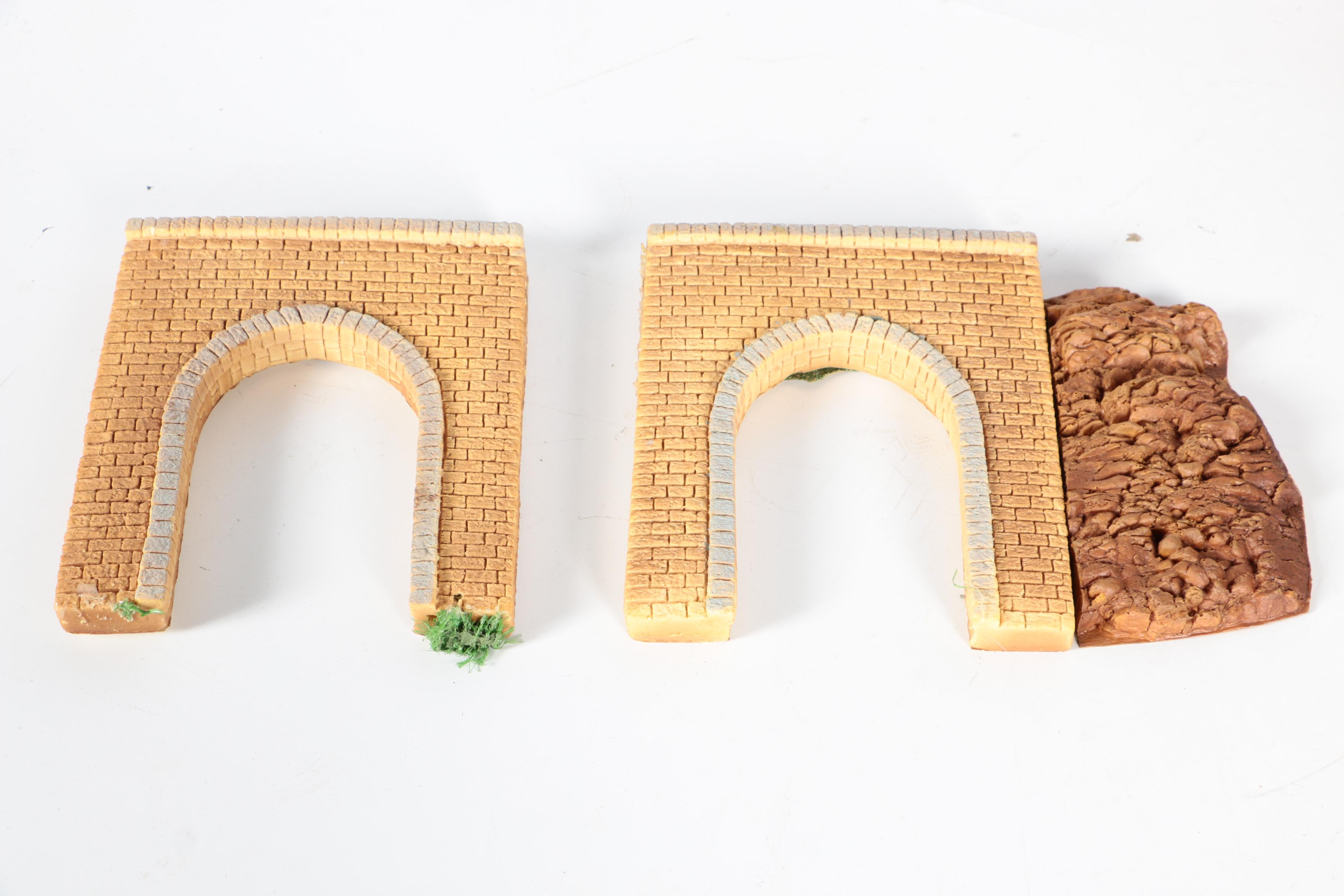 Train Set Accessories Including Lionel and Photograph