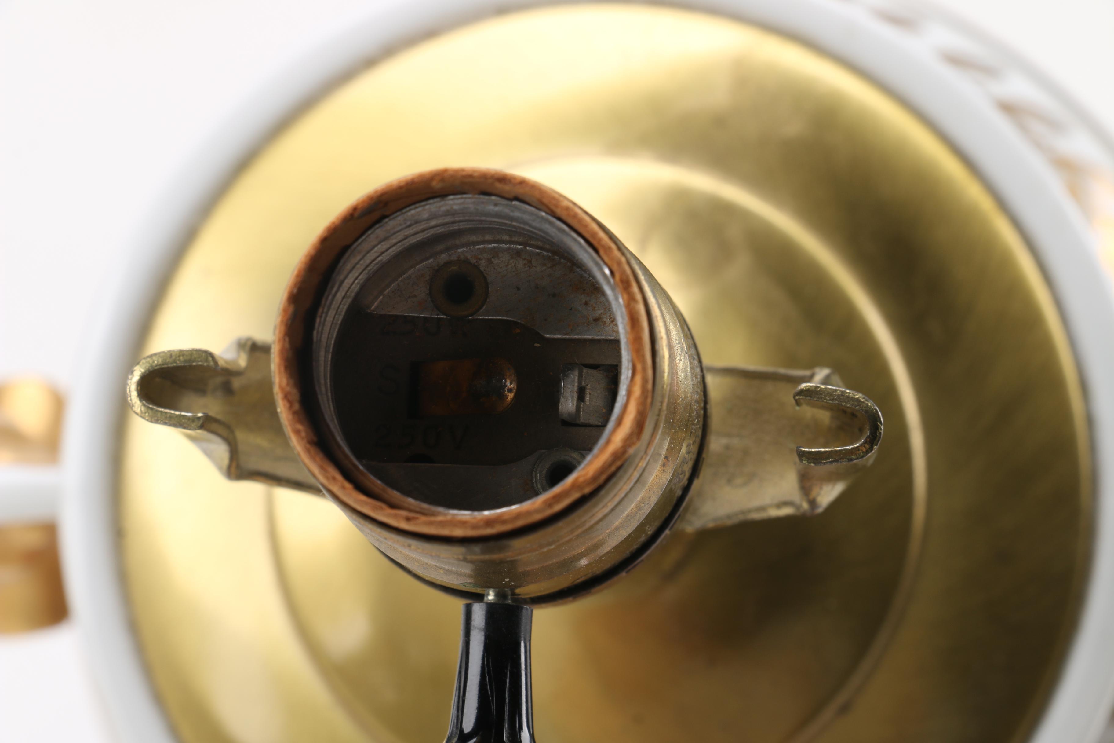 Vintage Grecian Urn Porcelain Table Lamp