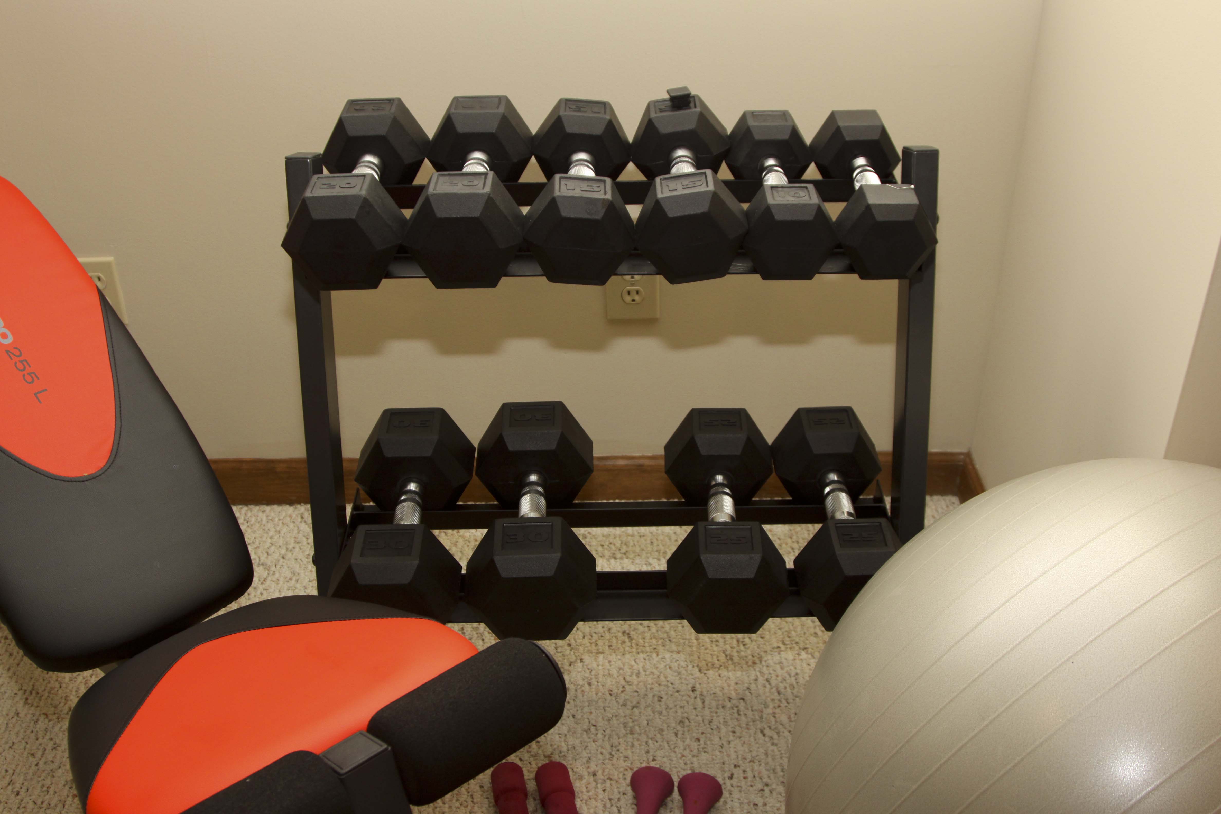 Weider Pro Weight Bench and Weights