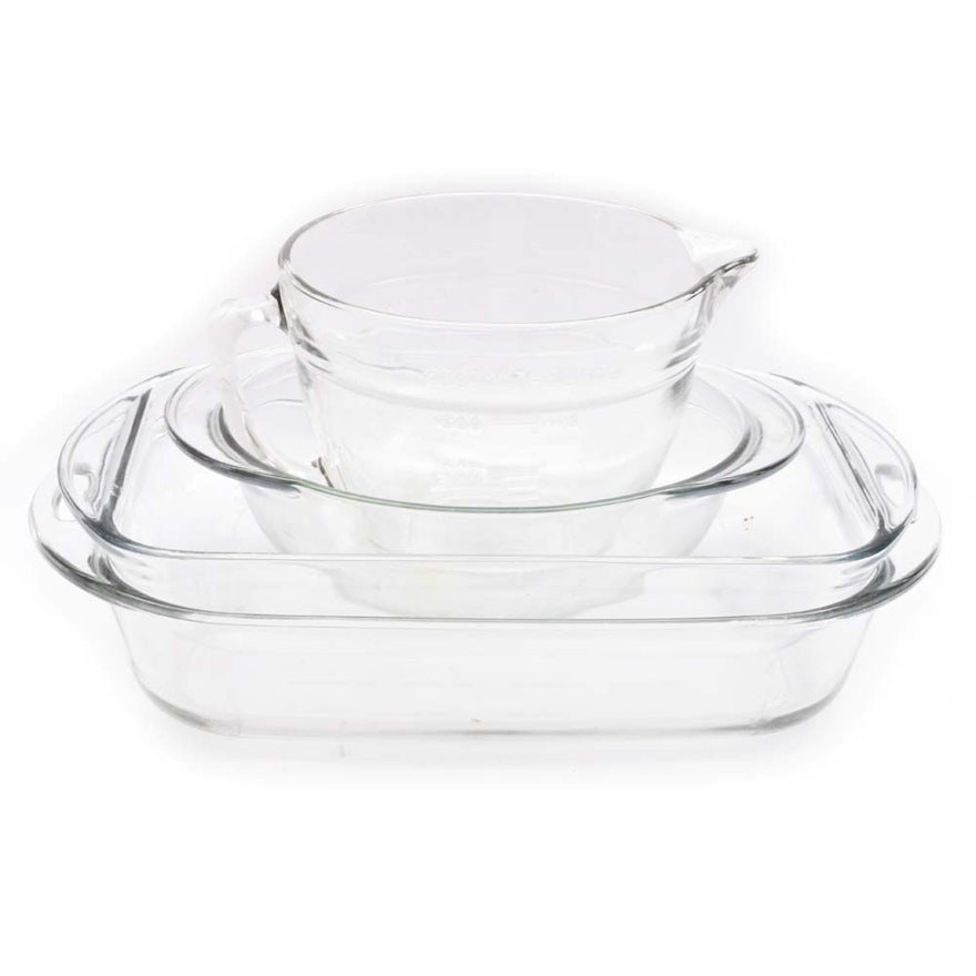 Anchor Hocking Bakeware and a Pampered Chef Batter Bowl