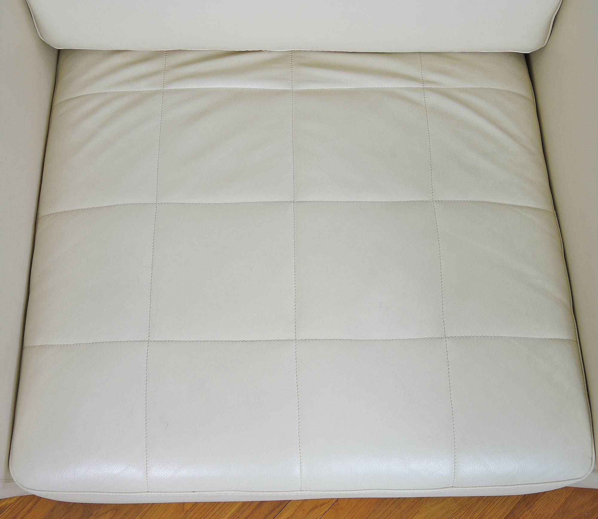 Nicoletti Italian White Leather Arm Chair