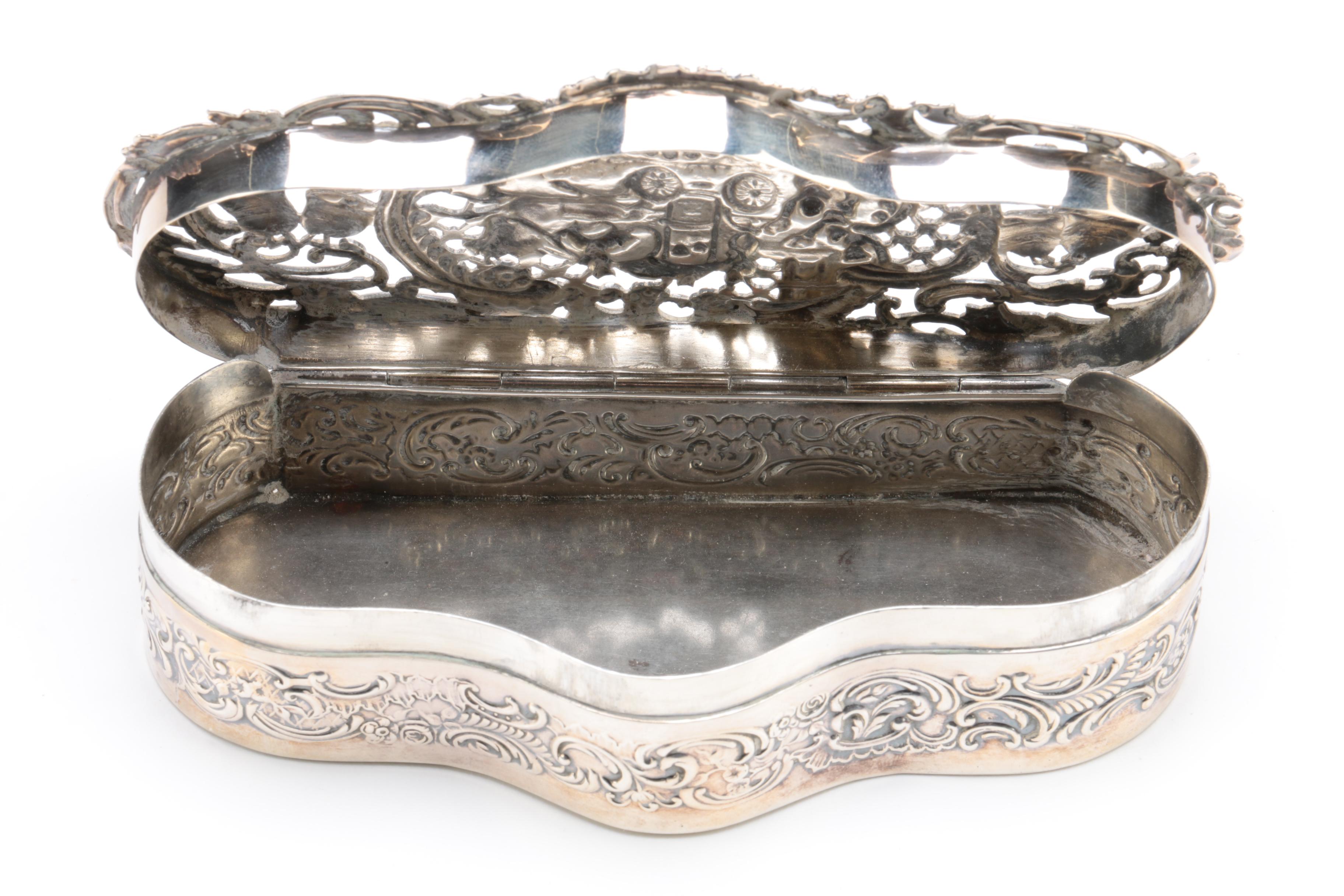 1905 William Comyns & Sons Sterling Silver Trinket Box
