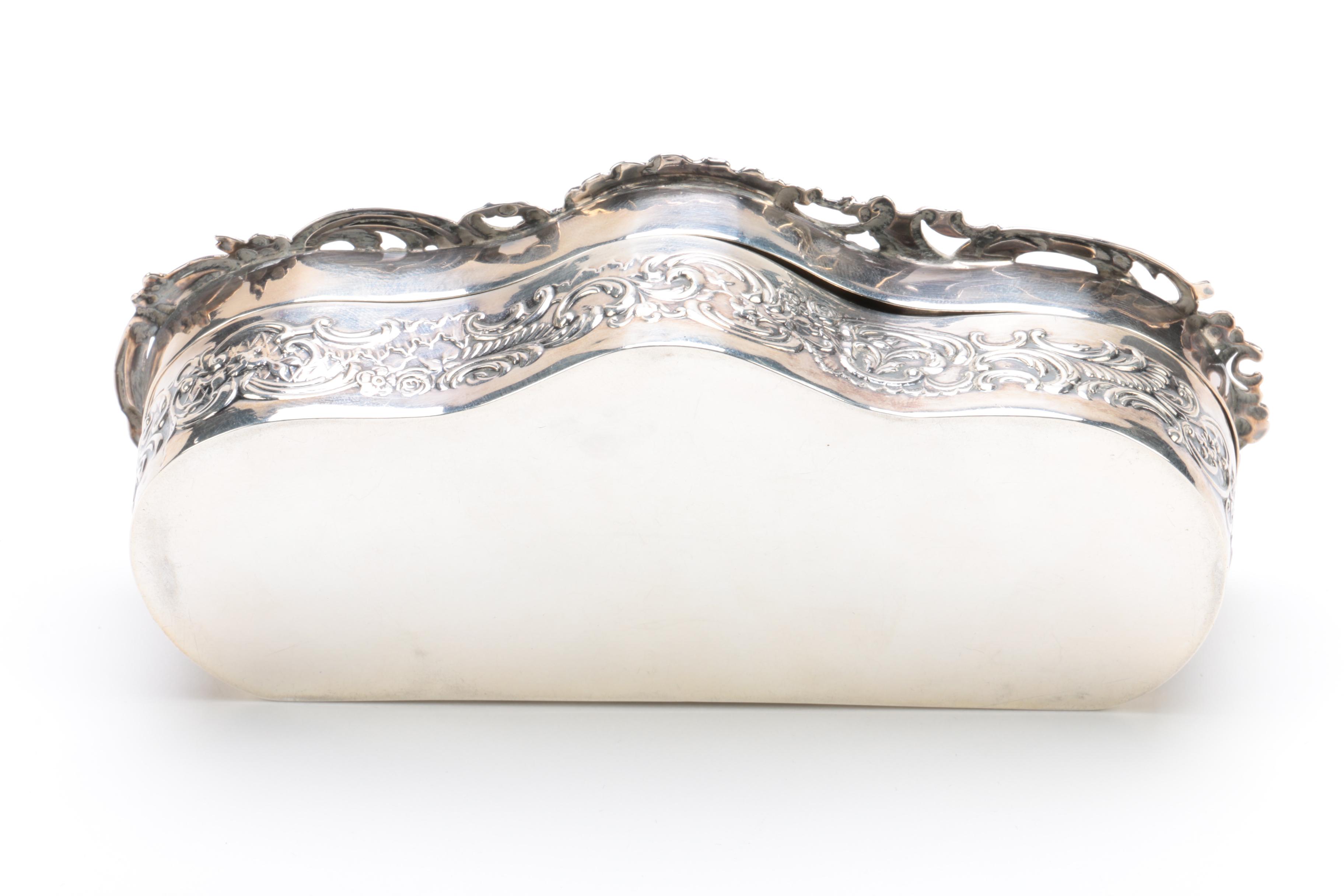 1905 William Comyns & Sons Sterling Silver Trinket Box