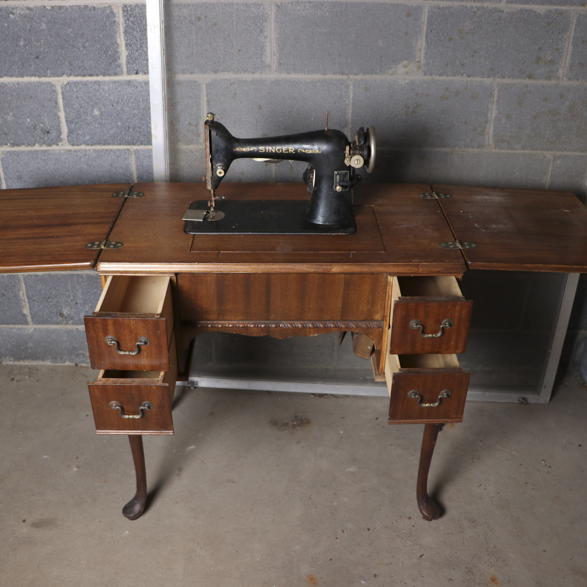 Vintage Singer Sewing Machine Table