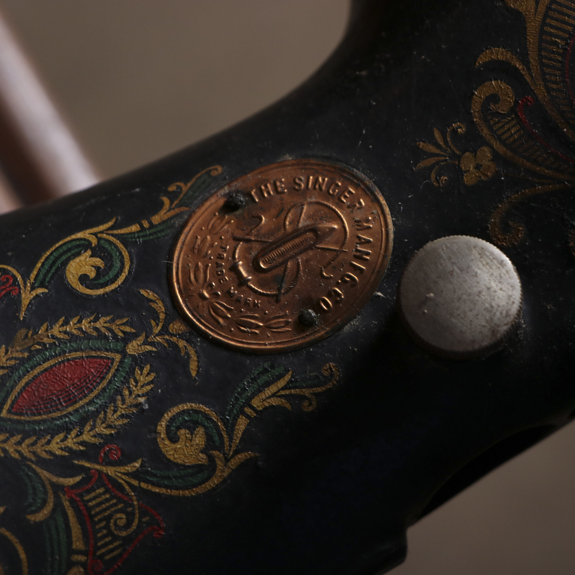 Vintage Singer Treadle Table Sewing Machine