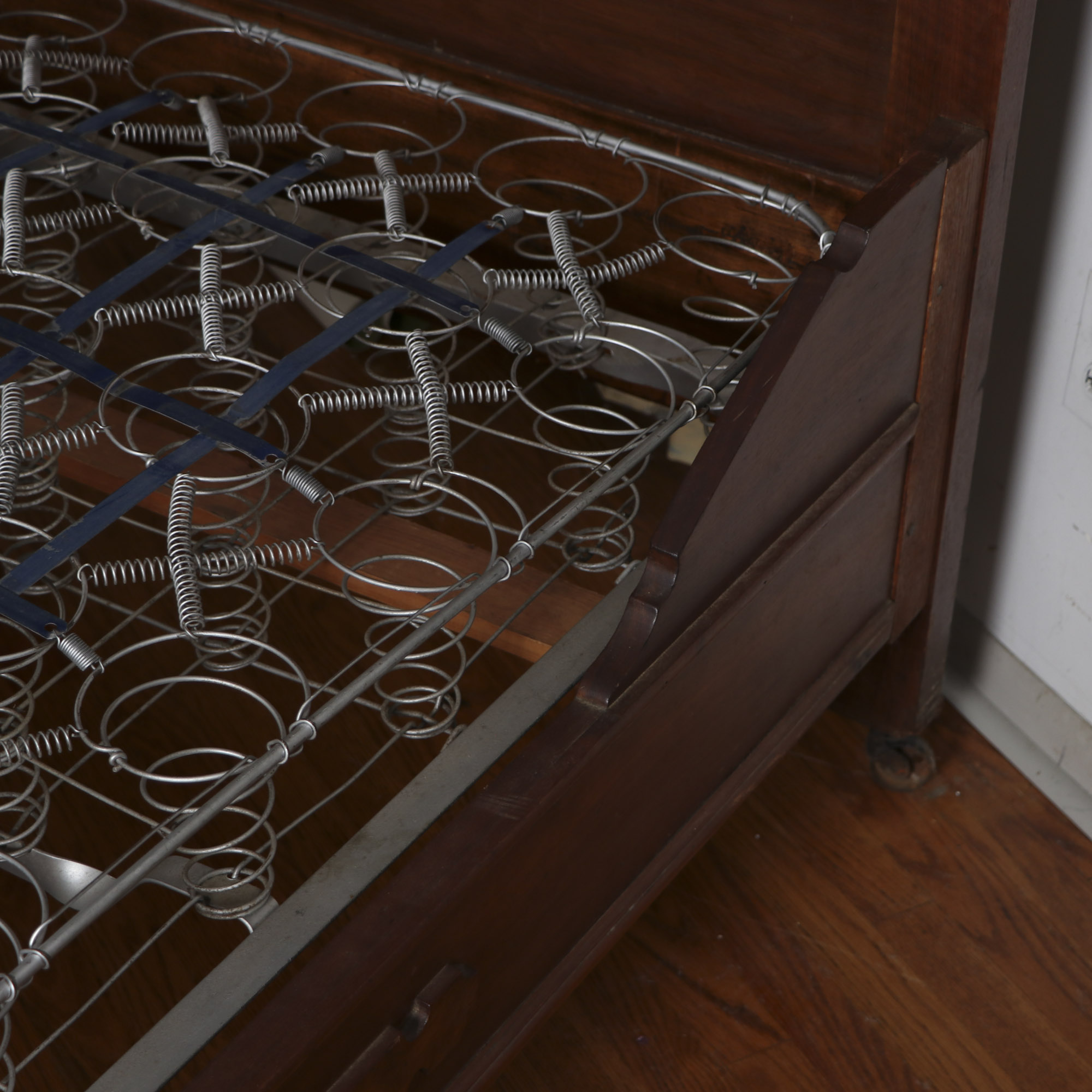 Victorian Walnut Bed Frame in Three-Quarter Size