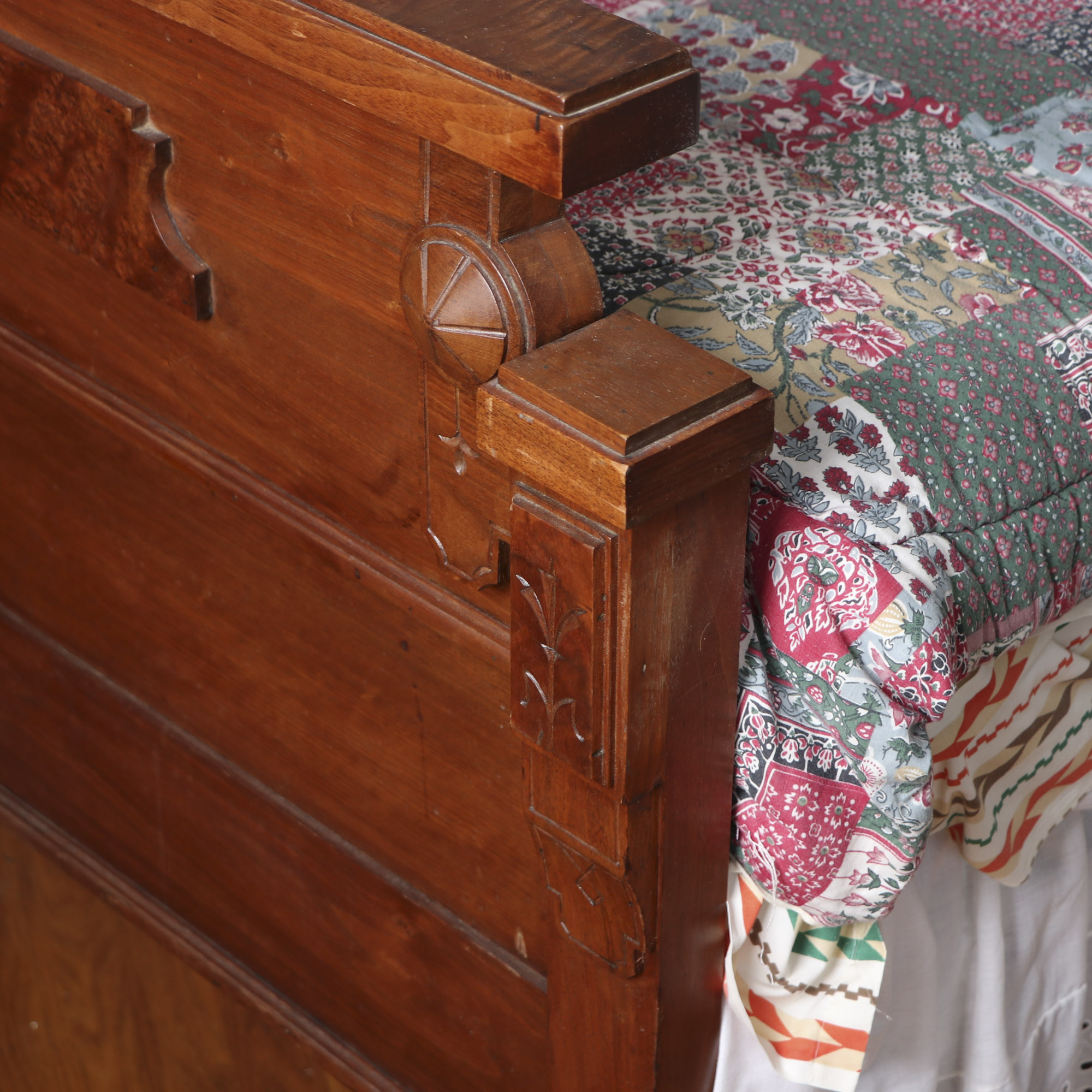 Victorian Walnut Bed Frame in Three-Quarter Size