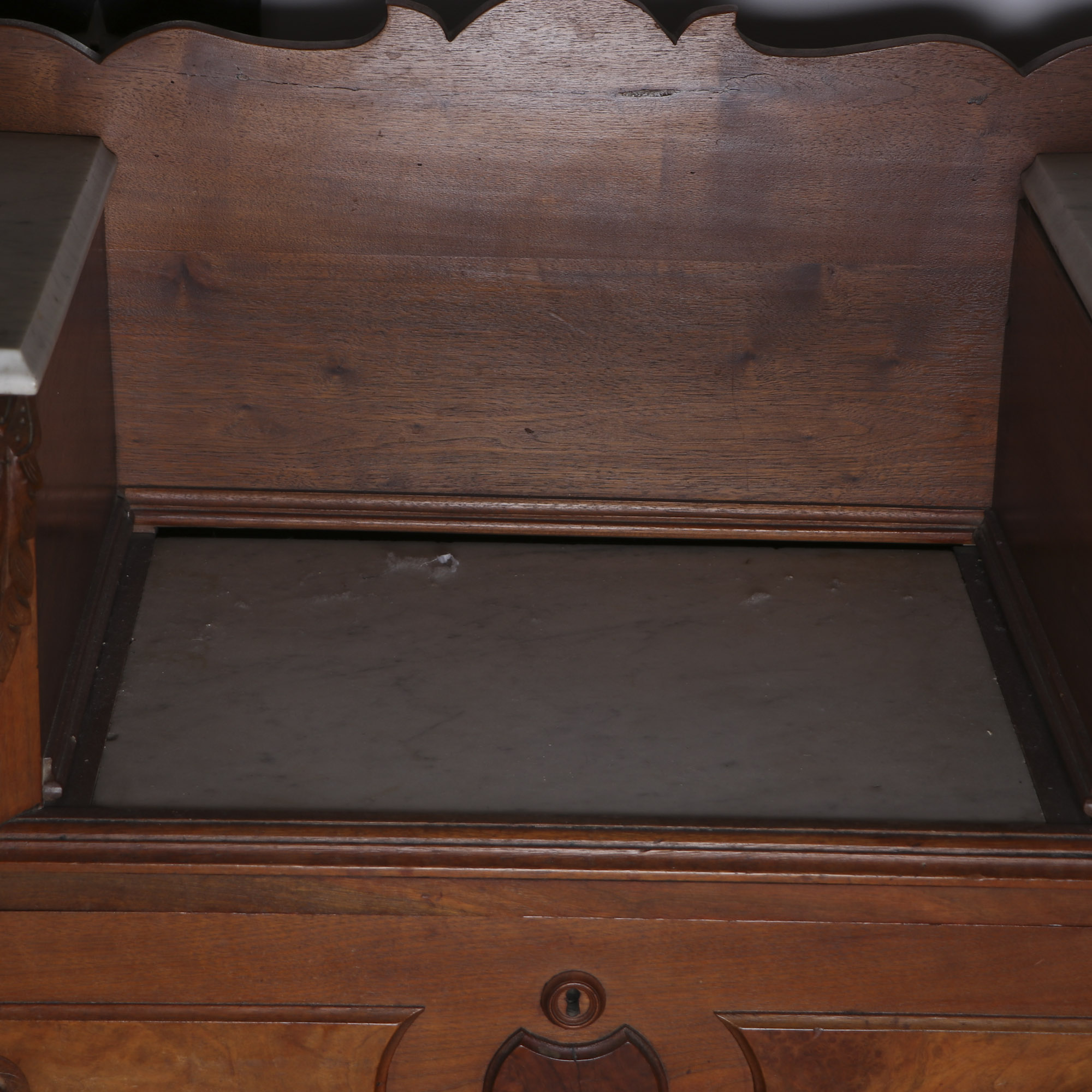 Antique Victorian Walnut Chest of Drawers