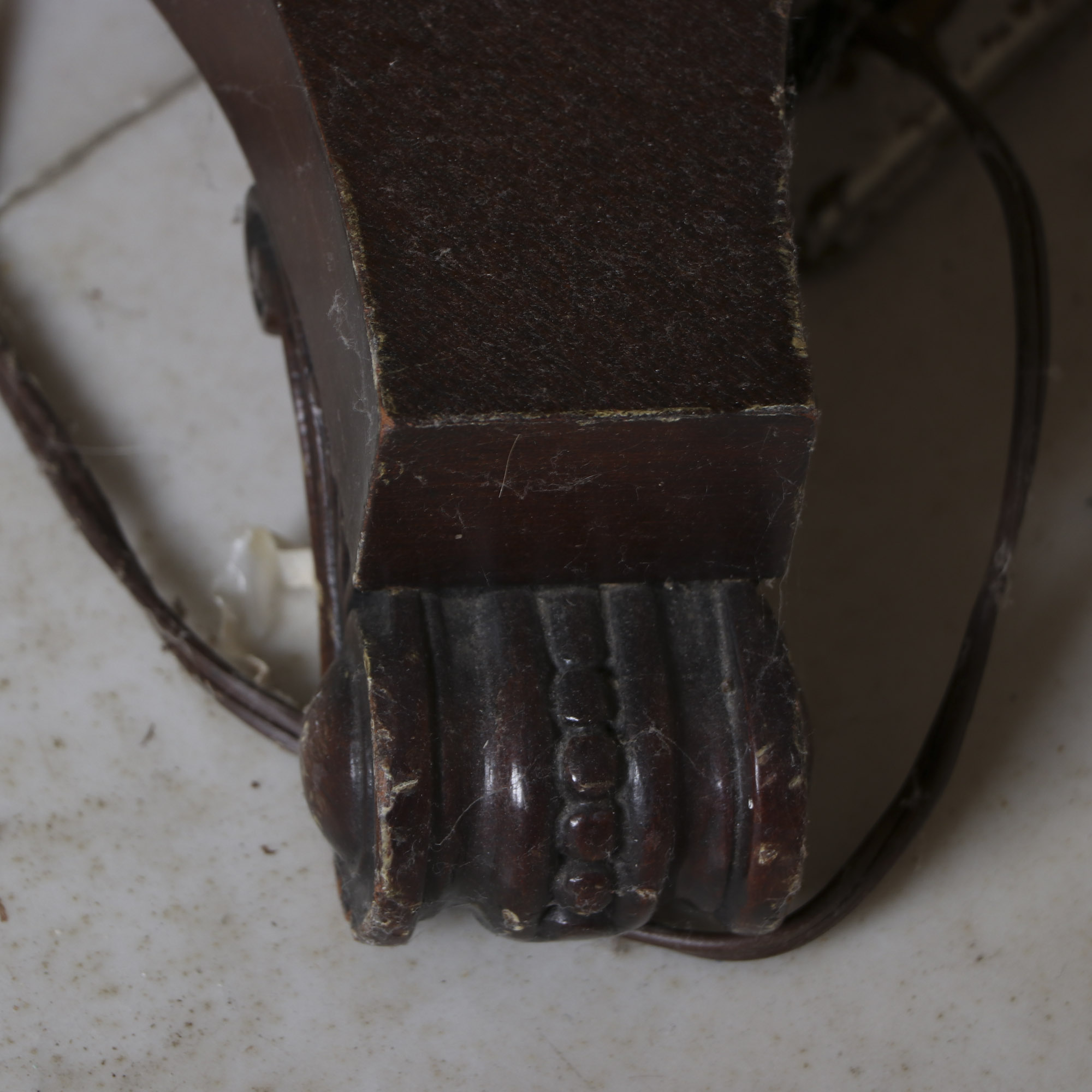 Tray Table Floor Lamp